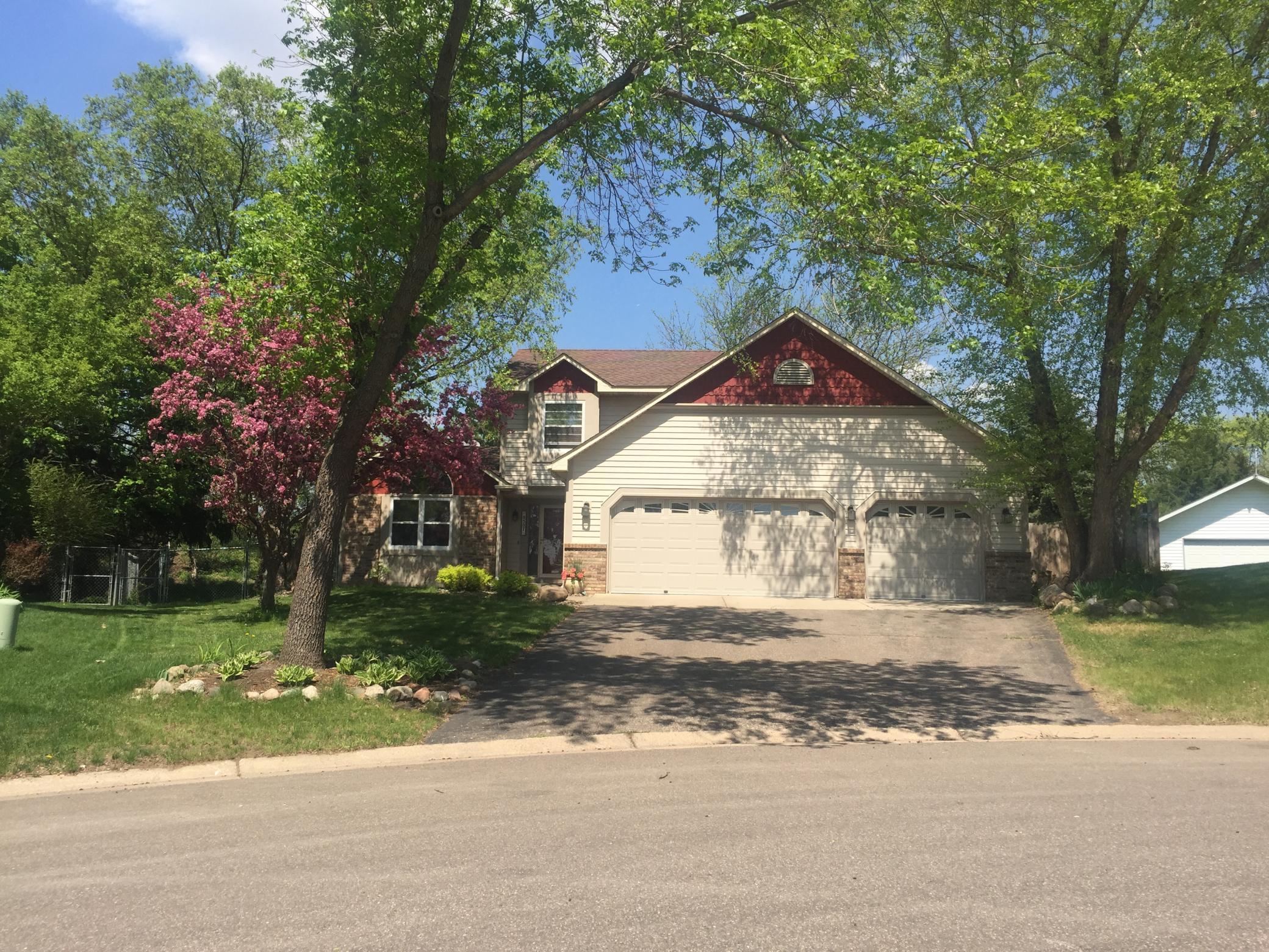 View of Residential at 8507 Jeffery Avenue, Cottage Grove MN 55016, Cottage Grove - Mike Wilen | Minnesota Team Real Estate