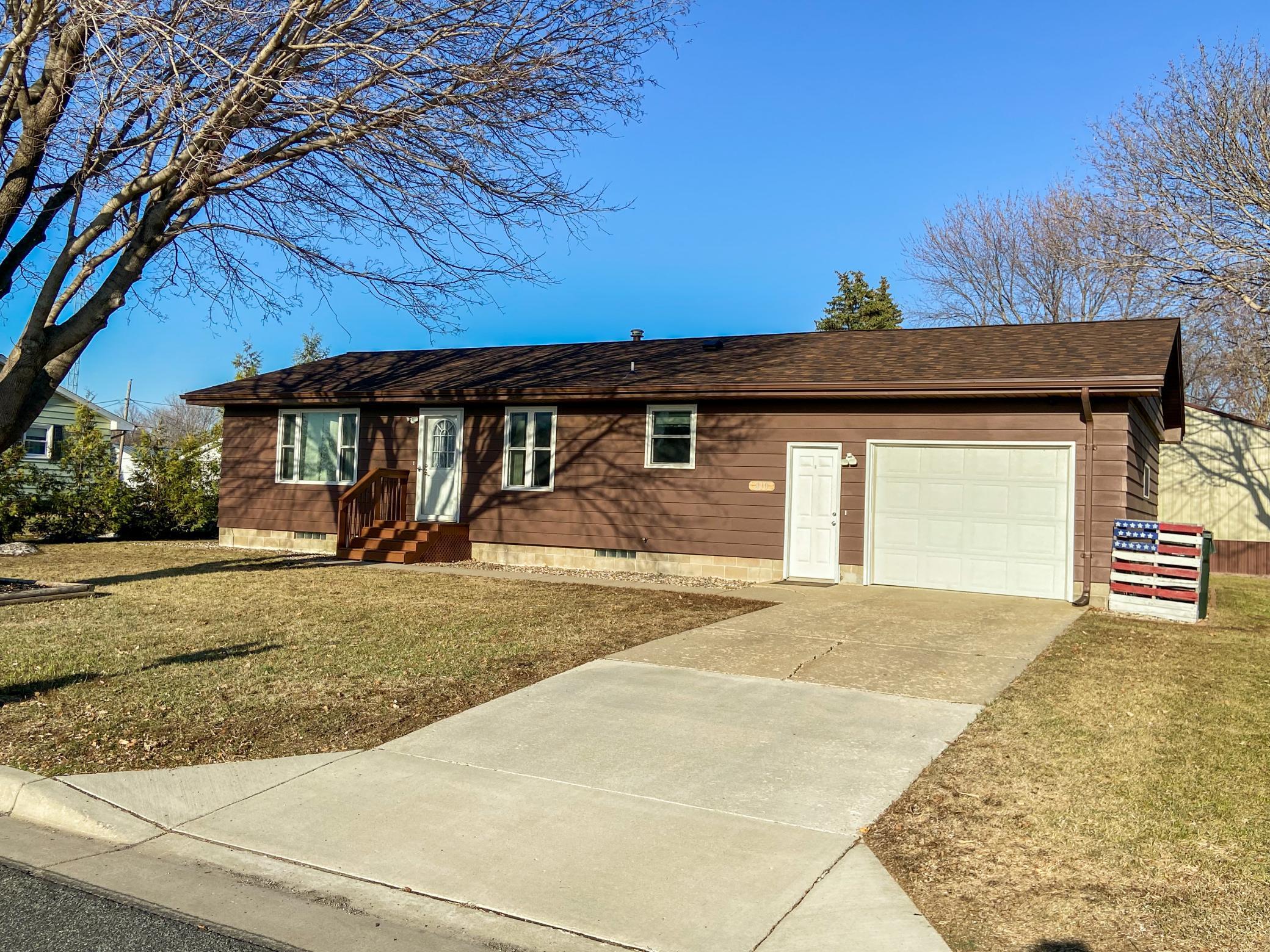 View of Residential at 810 10th Street, Gaylord MN 55334, Gaylord - Mike Wilen | Minnesota Team Real Estate
