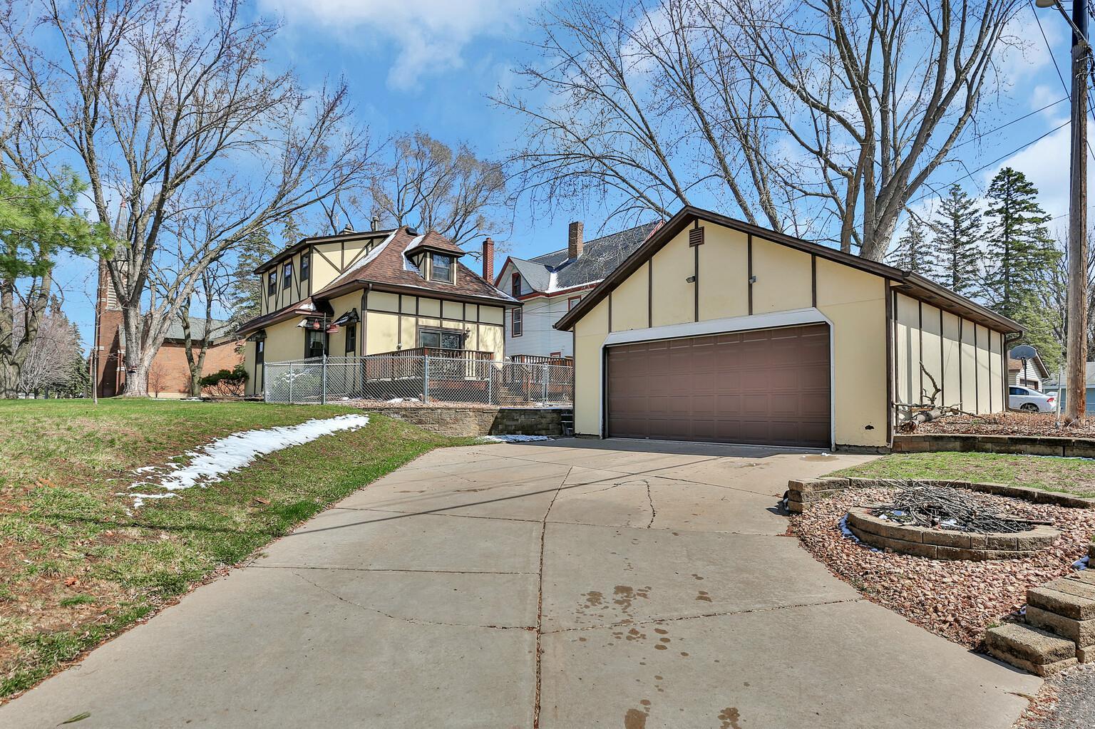 View of Residential at 2568 15th Avenue, North Saint Paul MN 55109, North Saint Paul - Mike Wilen | Minnesota Team Real Estate