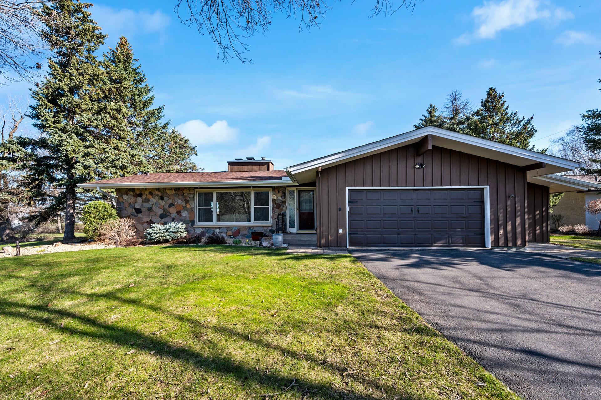 View of Residential at 2519 Highwood Avenue, Maplewood MN 55119, Maplewood - Mike Wilen | Minnesota Team Real Estate
