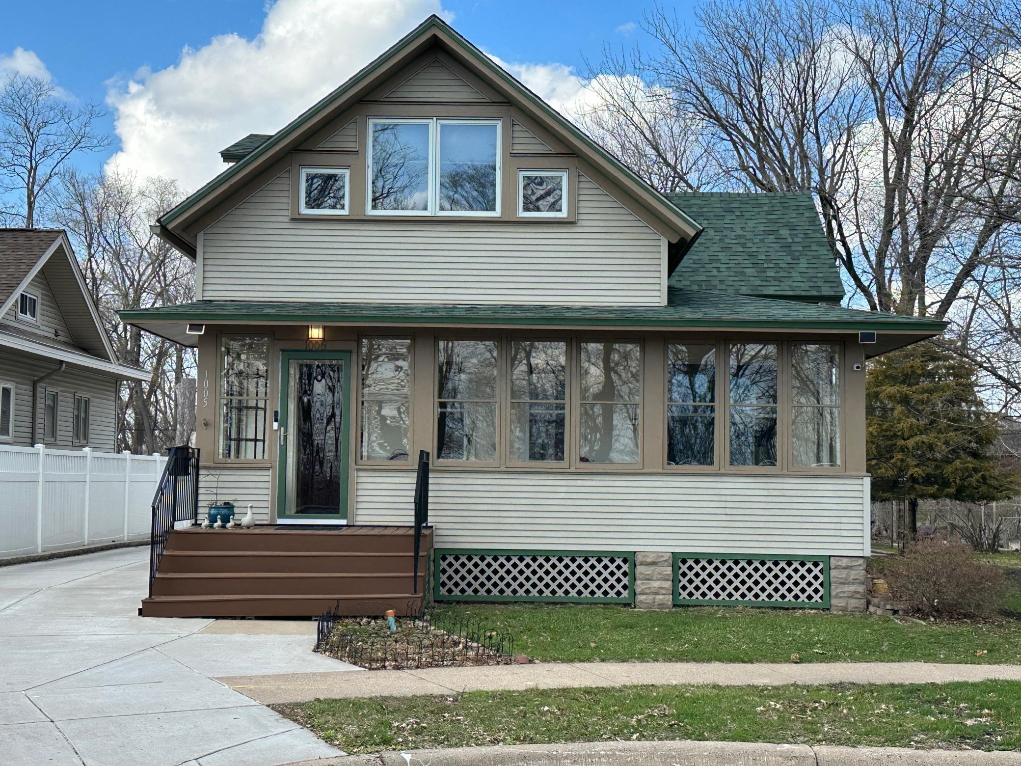 View of Residential at 1005 Thorn Street, Saint Paul MN 55106, Saint Paul - Mike Wilen | Minnesota Team Real Estate