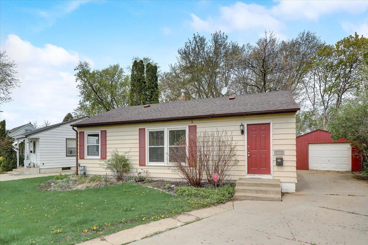 View of Residential at 2125 Jessamine Avenue, Saint Paul MN 55119, Saint Paul - Mike Wilen | Minnesota Team Real Estate