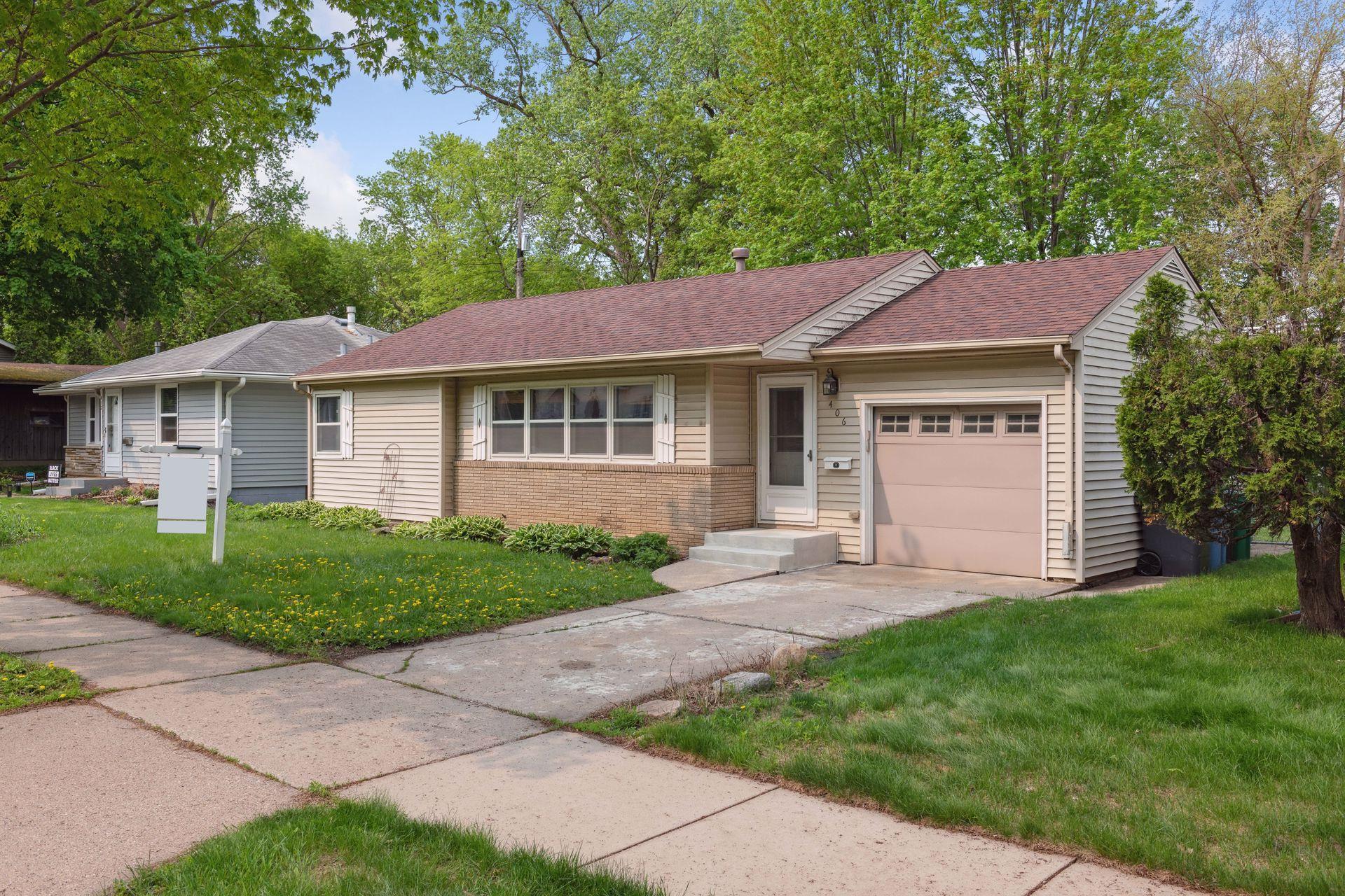View of Residential at 406 Upton Avenue, Minneapolis MN 55405, Minneapolis - Mike Wilen | Minnesota Team Real Estate
