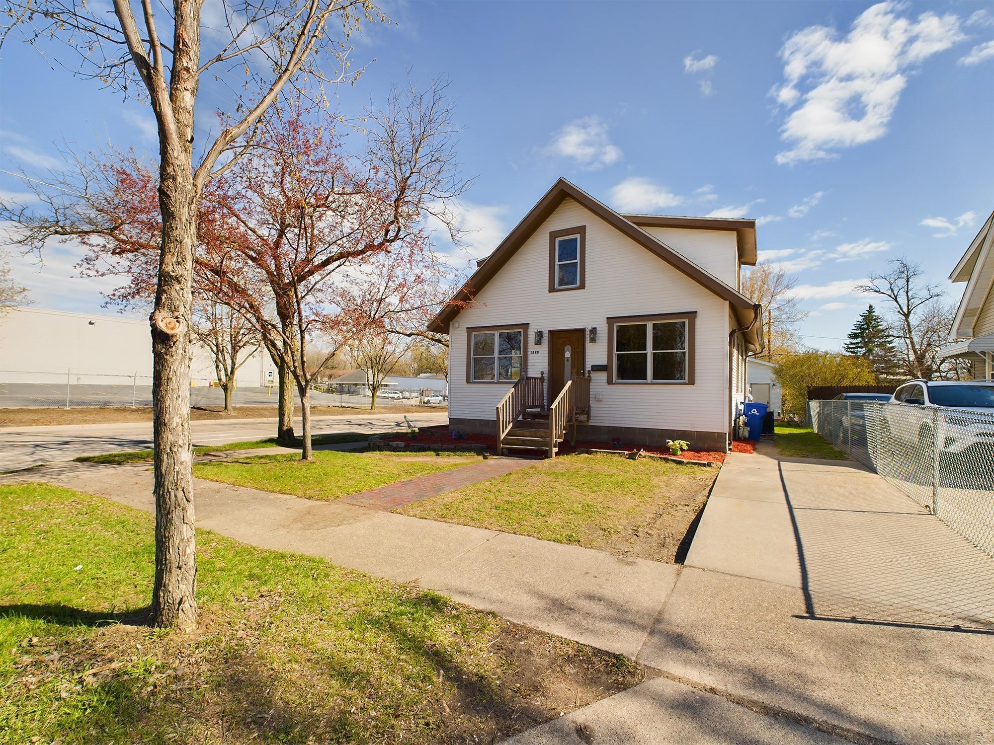 View of Residential at 1898 Lacrosse Avenue, Saint Paul MN 55119, Saint Paul - Mike Wilen | Minnesota Team Real Estate