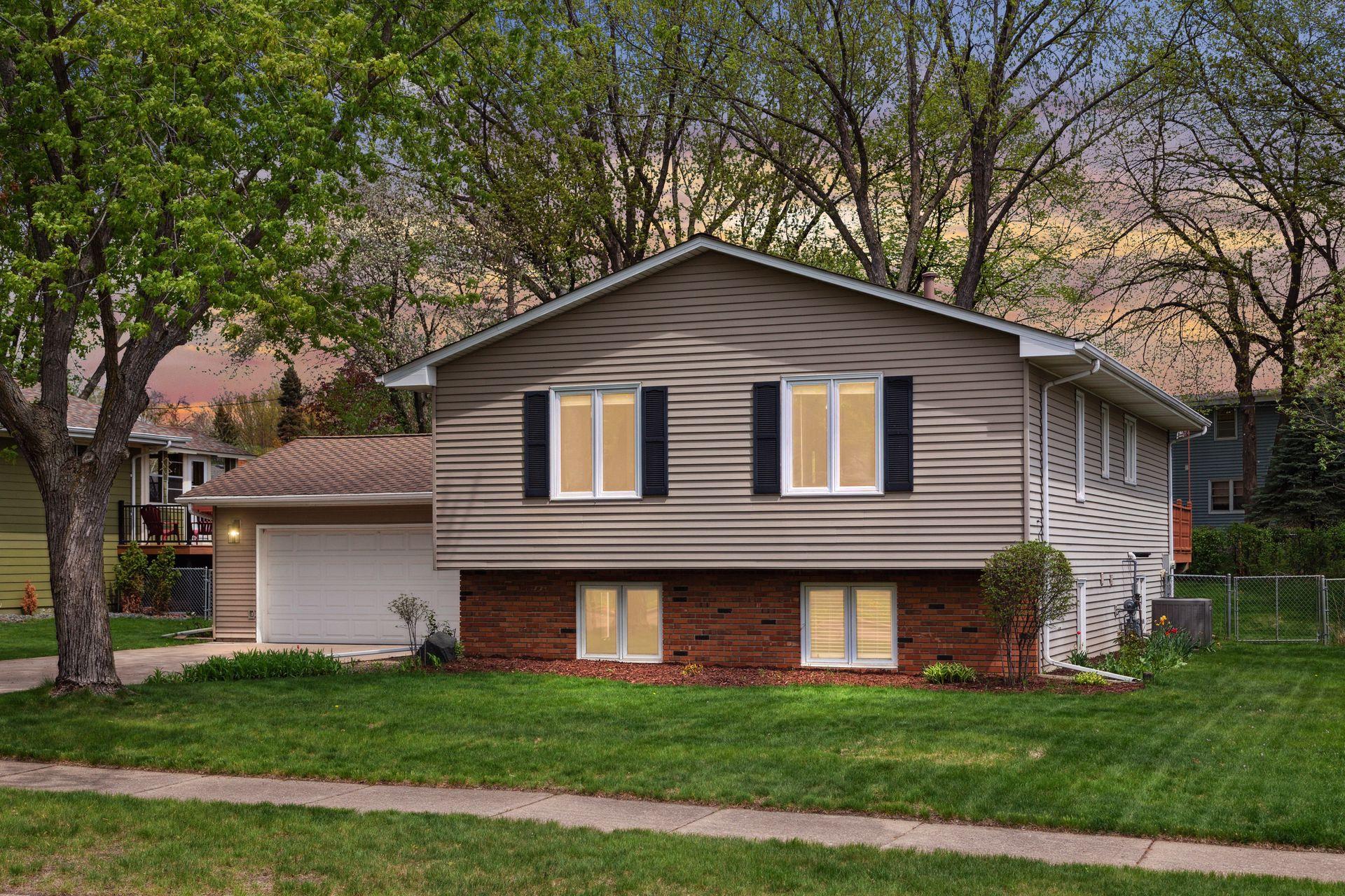 View of Residential at 2721 Chisholm Avenue, North Saint Paul MN 55109, North Saint Paul - Mike Wilen | Minnesota Team Real Estate