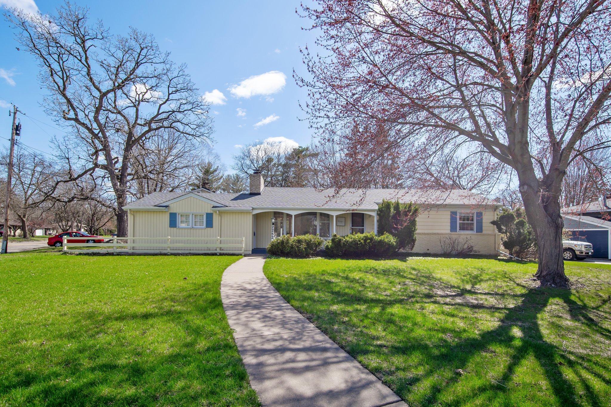 View of Residential at 2252 Southwood Drive, White Bear Lake MN 55110, White Bear Lake - Mike Wilen | Minnesota Team Real Estate