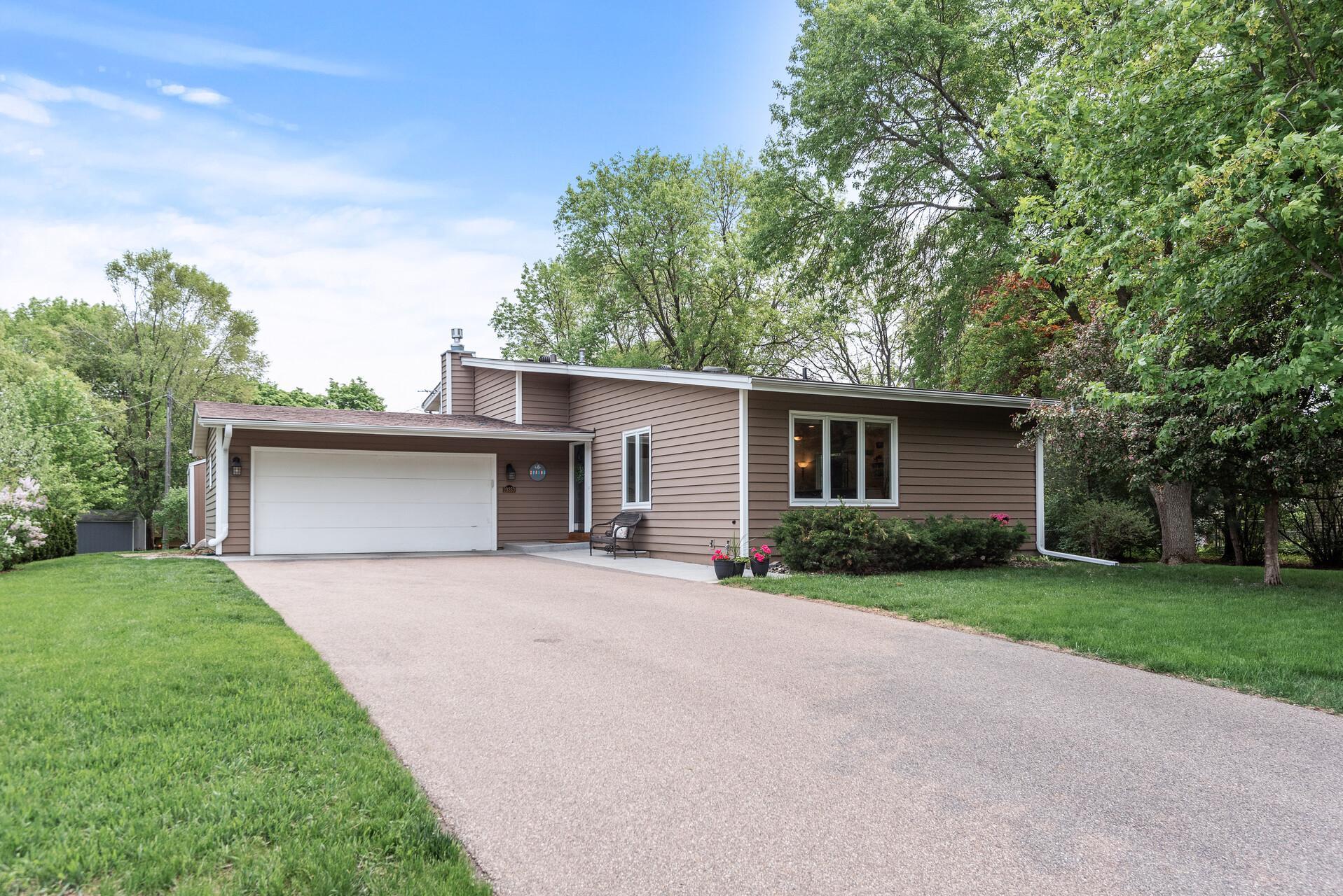 View of Residential at 10353 York Lane, Bloomington MN 55431, Bloomington - Mike Wilen | Minnesota Team Real Estate