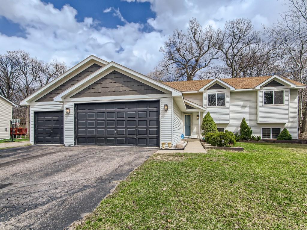 View of Residential at 826 Sterling Street, Maplewood MN 55119, Maplewood - Mike Wilen | Minnesota Team Real Estate