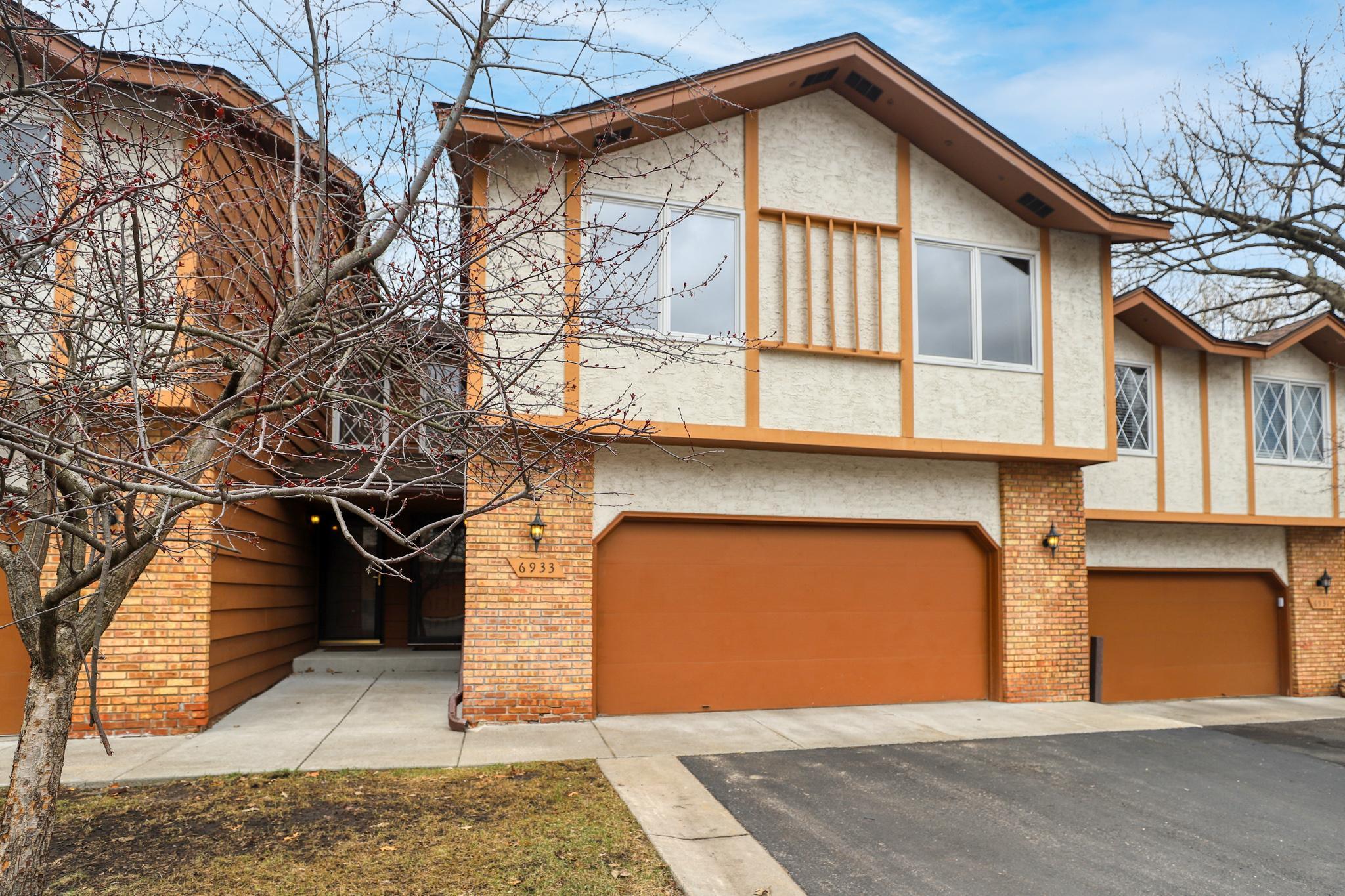 View of Residential at 6933 Edenvale Boulevard, Eden Prairie MN 55346, Eden Prairie - Mike Wilen | Minnesota Team Real Estate