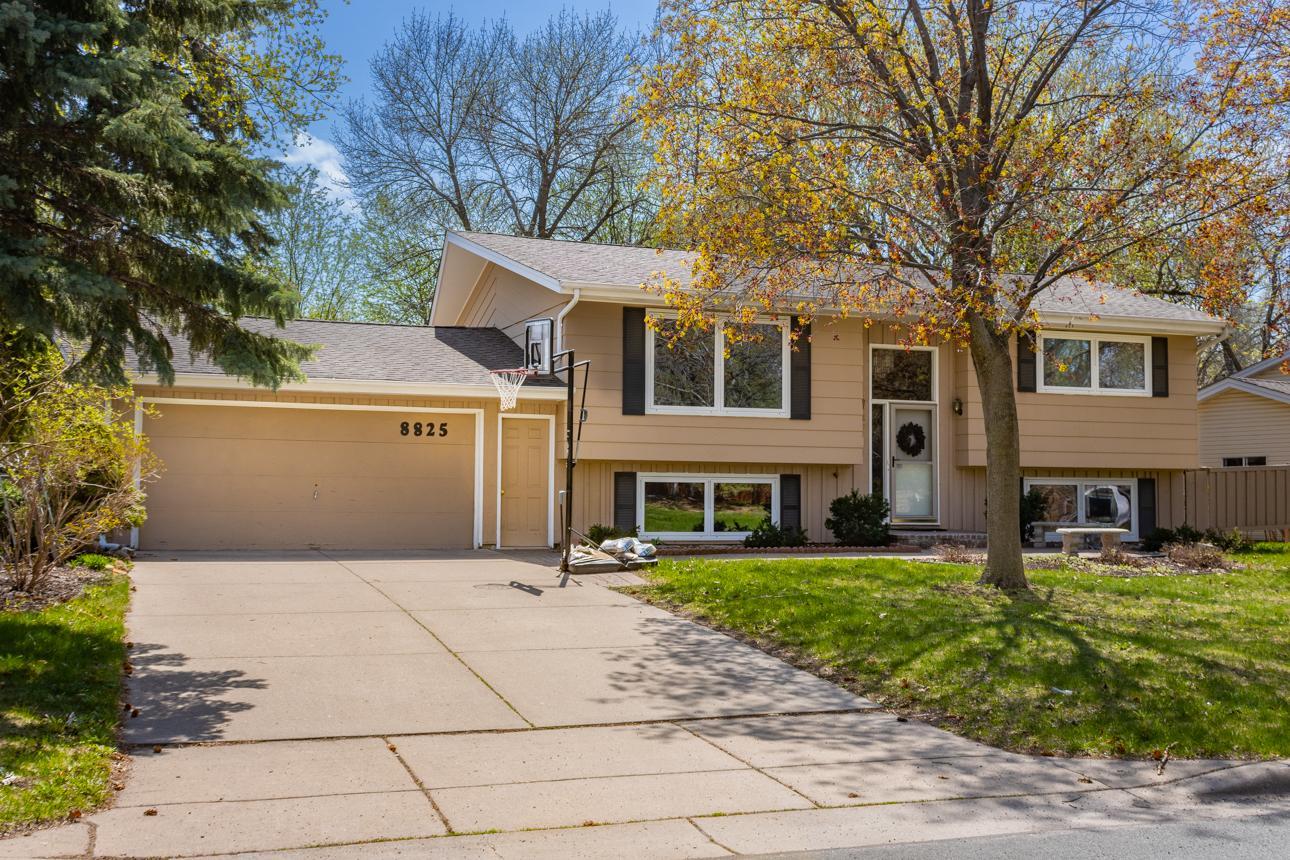 View of Residential at 8825 31st Avenue, New Hope MN 55427, New Hope - Mike Wilen | Minnesota Team Real Estate