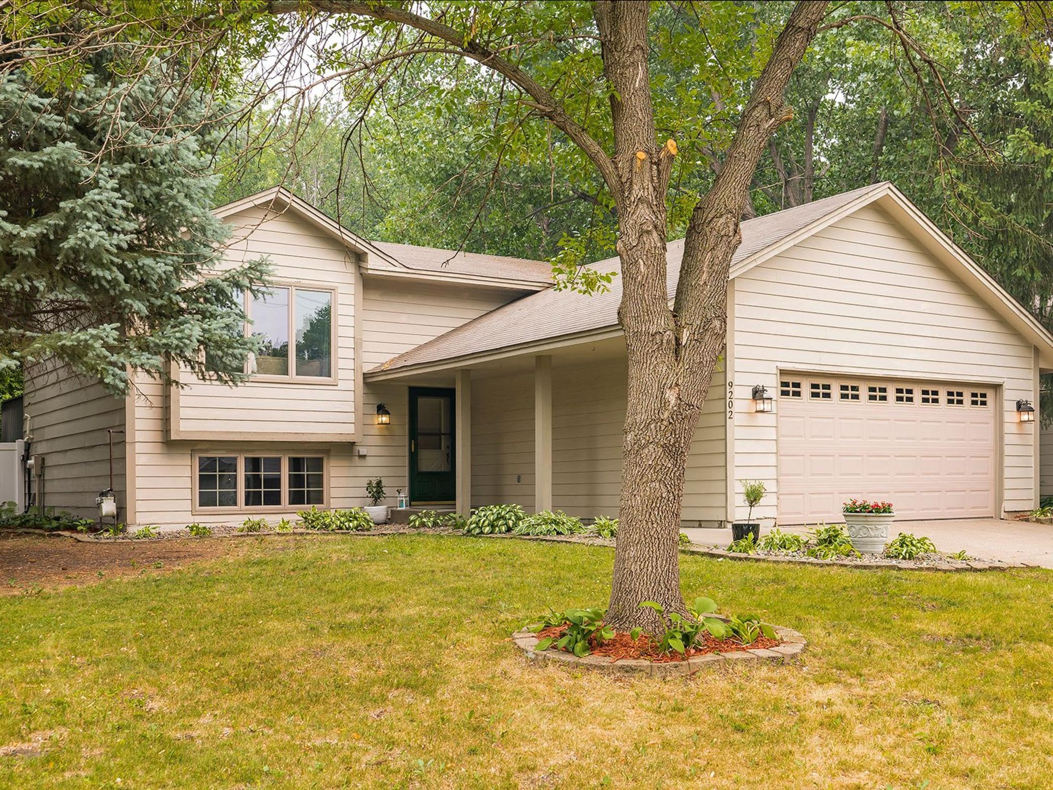 View of Residential at 9202 Sycamore Lane, Maple Grove MN 55369, Maple Grove - Mike Wilen | Minnesota Team Real Estate