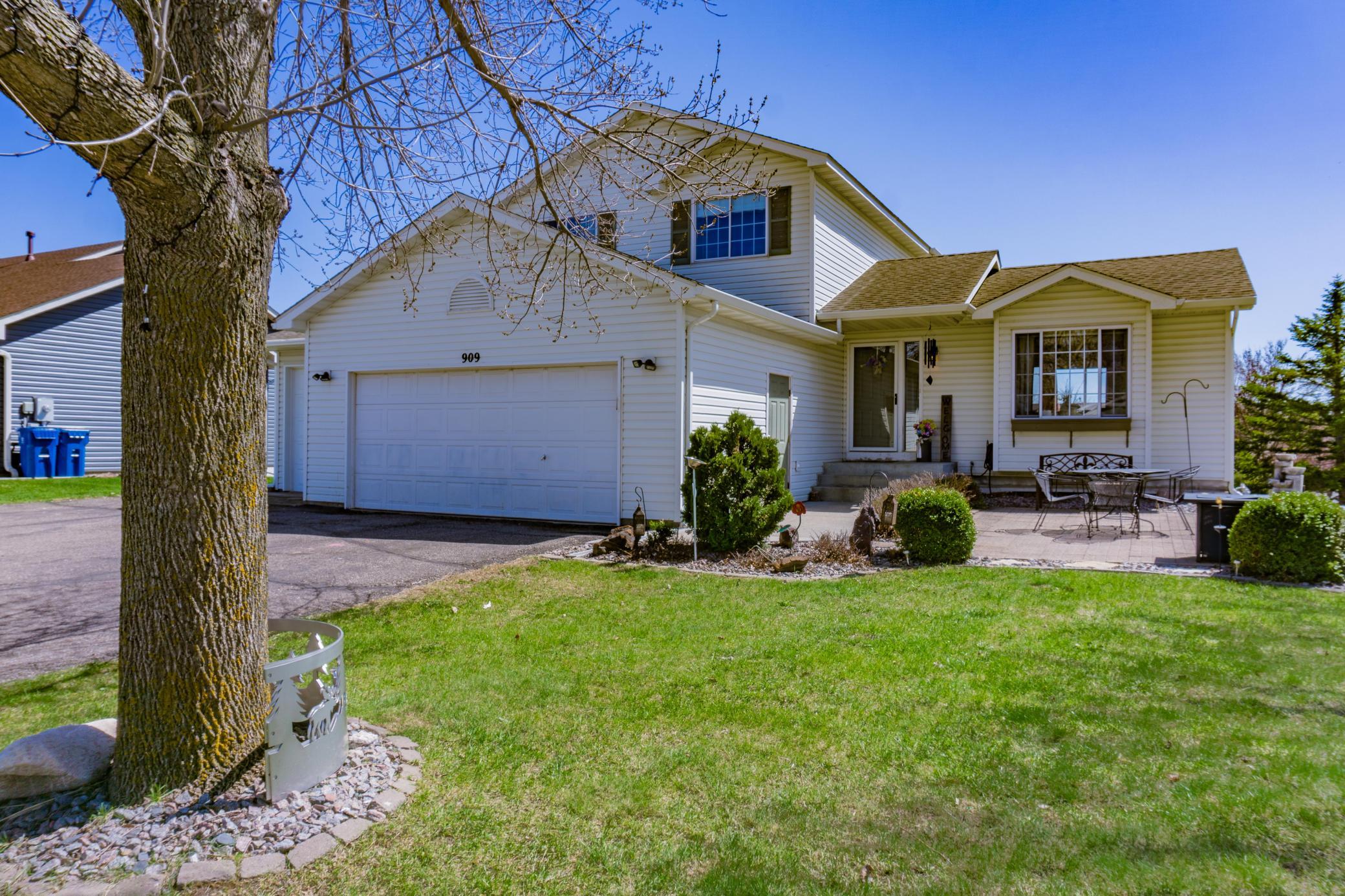 View of Residential at 909 Sparrow Road, Waconia MN 55387, Waconia - Mike Wilen | Minnesota Team Real Estate