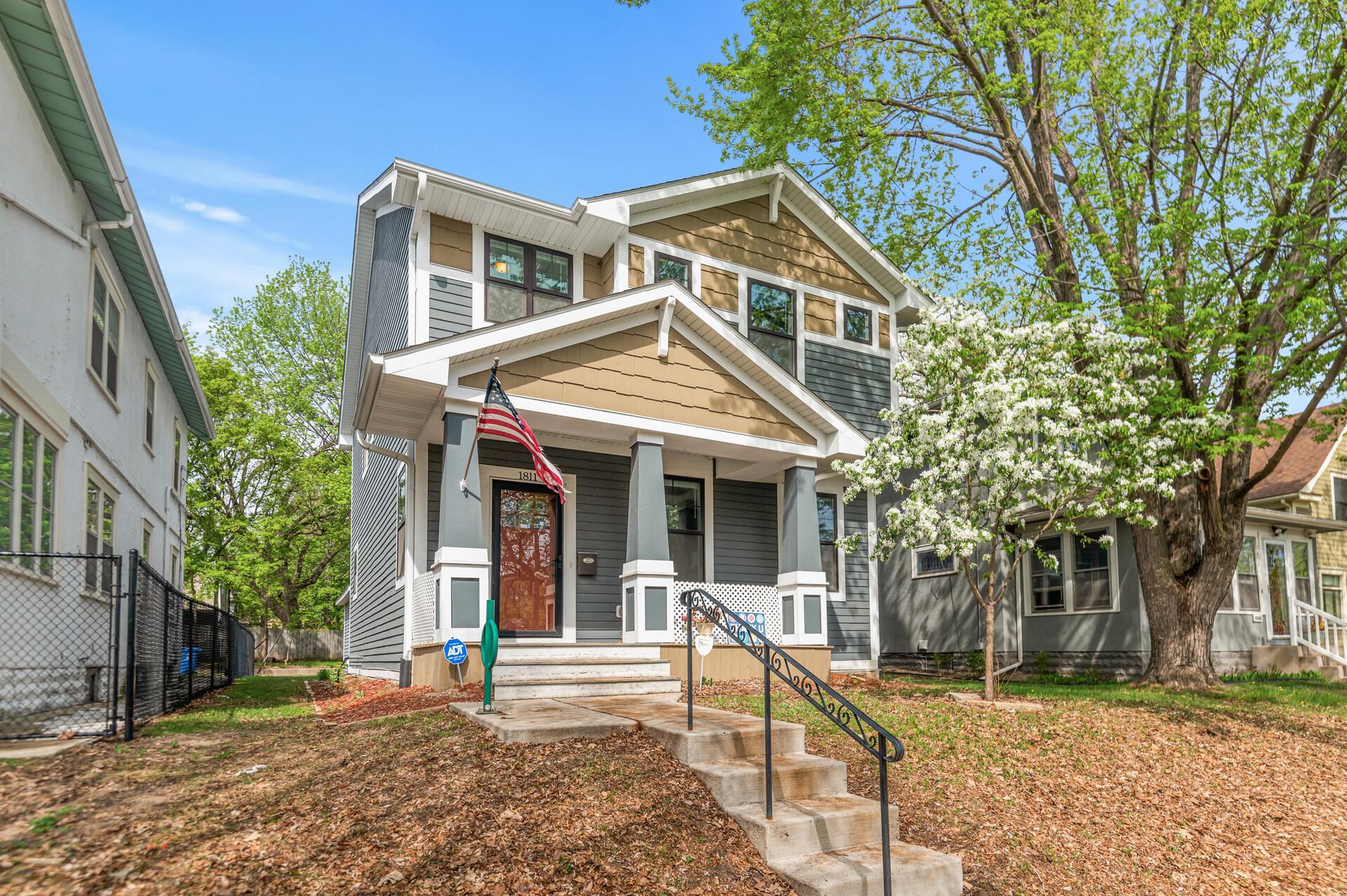 View of Residential at 1811 Girard Avenue, Minneapolis MN 55411, Minneapolis - Mike Wilen | Minnesota Team Real Estate