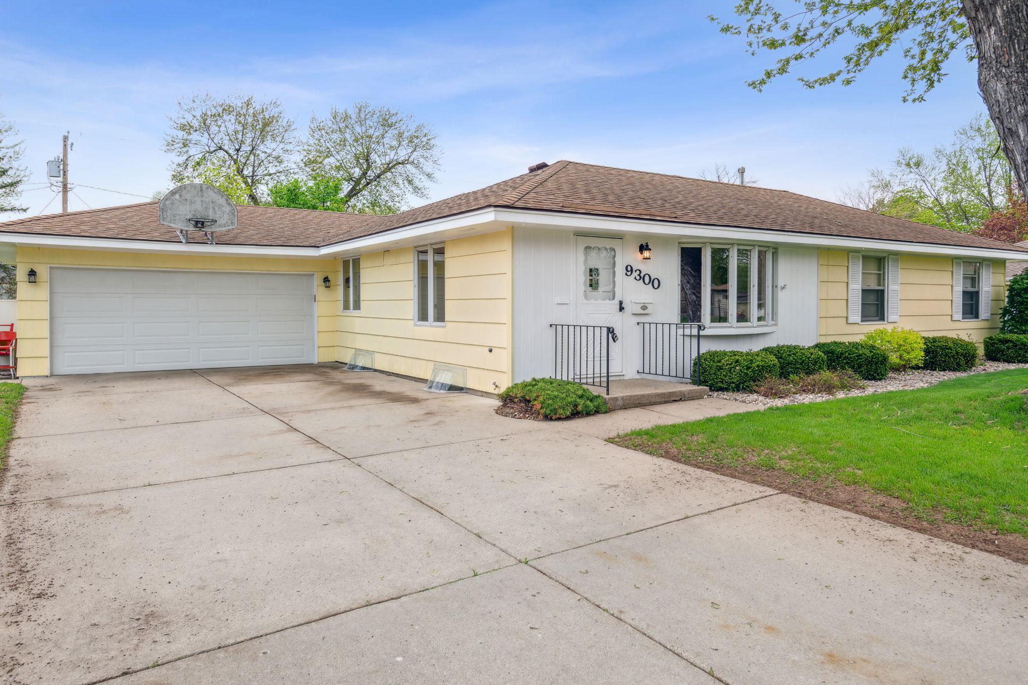 View of Residential at 9300 13th Avenue, Bloomington MN 55425, Bloomington - Mike Wilen | Minnesota Team Real Estate