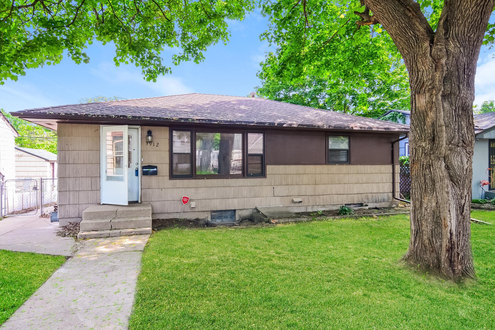 View of Residential at 3912 Halifax Avenue, Robbinsdale MN 55422, Robbinsdale - Mike Wilen | Minnesota Team Real Estate