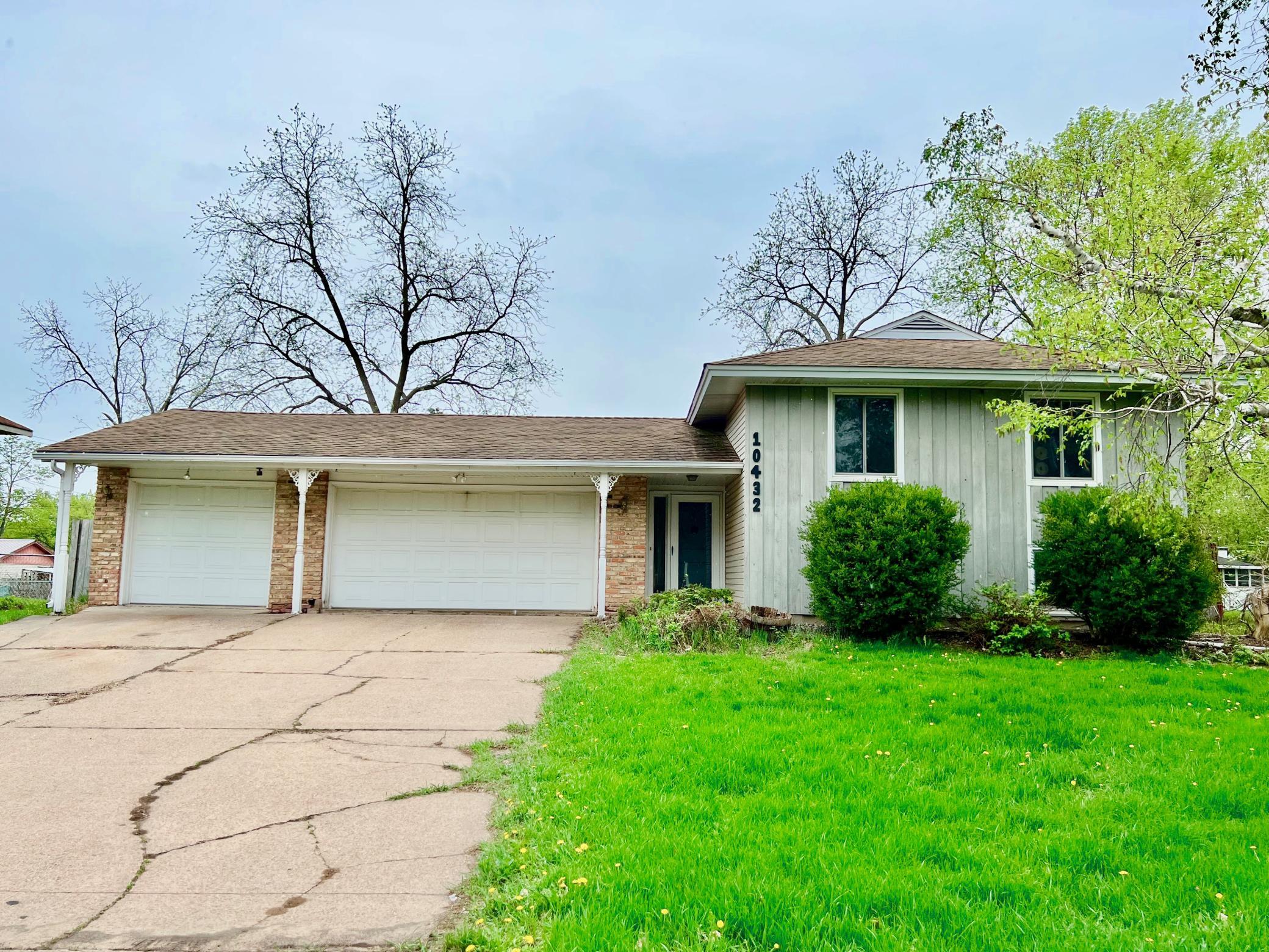 View of Residential at 10432 Hollywood Boulevard, Coon Rapids MN 55433, Coon Rapids - Mike Wilen | Minnesota Team Real Estate
