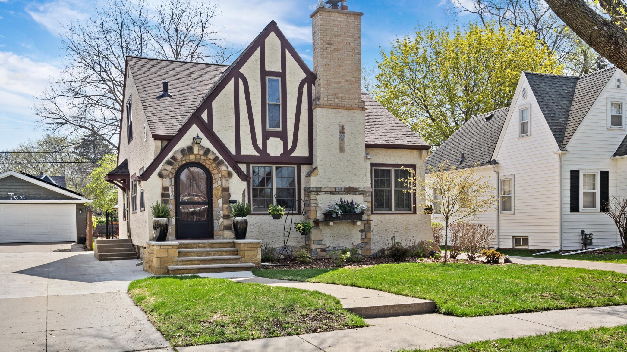 View of Residential at 910 Delaware Avenue, West Saint Paul MN 55118, West Saint Paul - Mike Wilen | Minnesota Team Real Estate