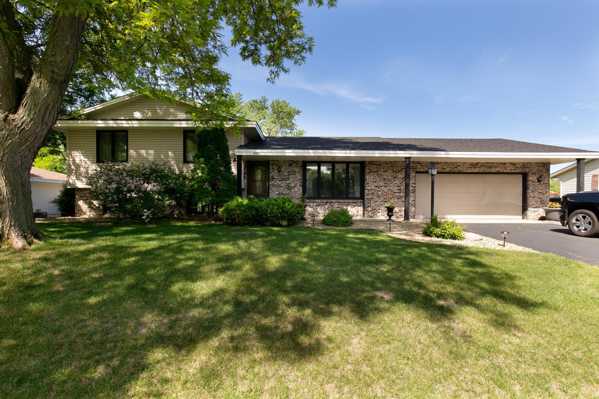 View of Residential at 9508 Yosemite Road, Bloomington MN 55437, Bloomington - Mike Wilen | Minnesota Team Real Estate