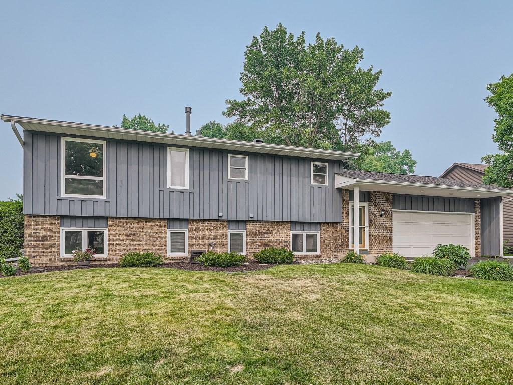 View of Residential at 8008 103rd Street, Bloomington MN 55438, Bloomington - Mike Wilen | Minnesota Team Real Estate