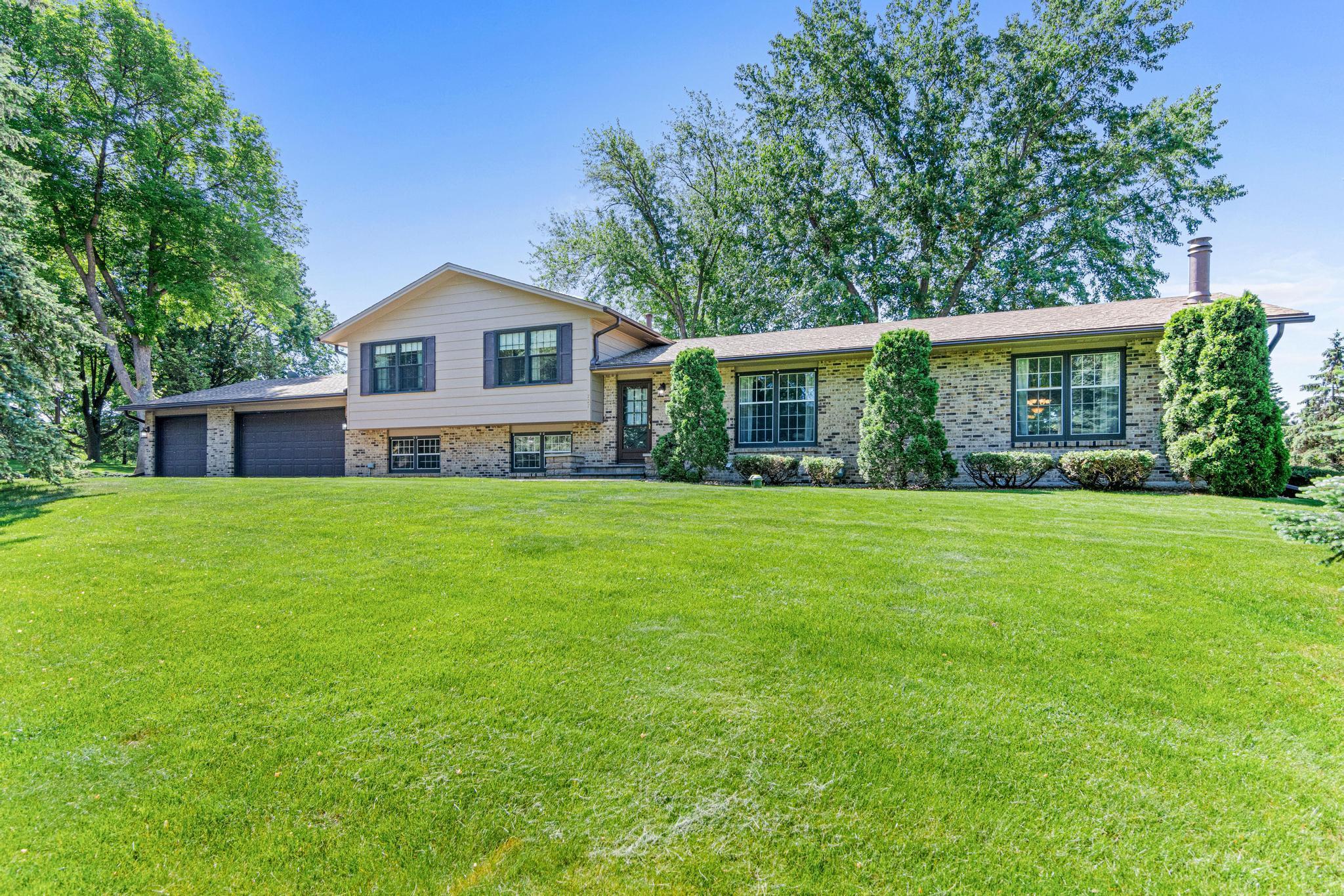 View of Residential at 727 80th Street, Victoria MN 55386, Victoria - Mike Wilen | Minnesota Team Real Estate