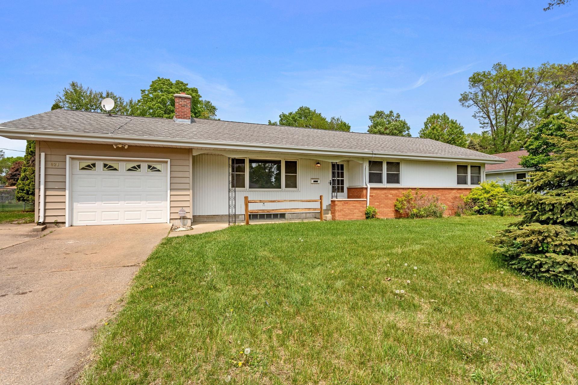View of Residential at 921 Washington Street, Anoka MN 55303, Anoka - Mike Wilen | Minnesota Team Real Estate