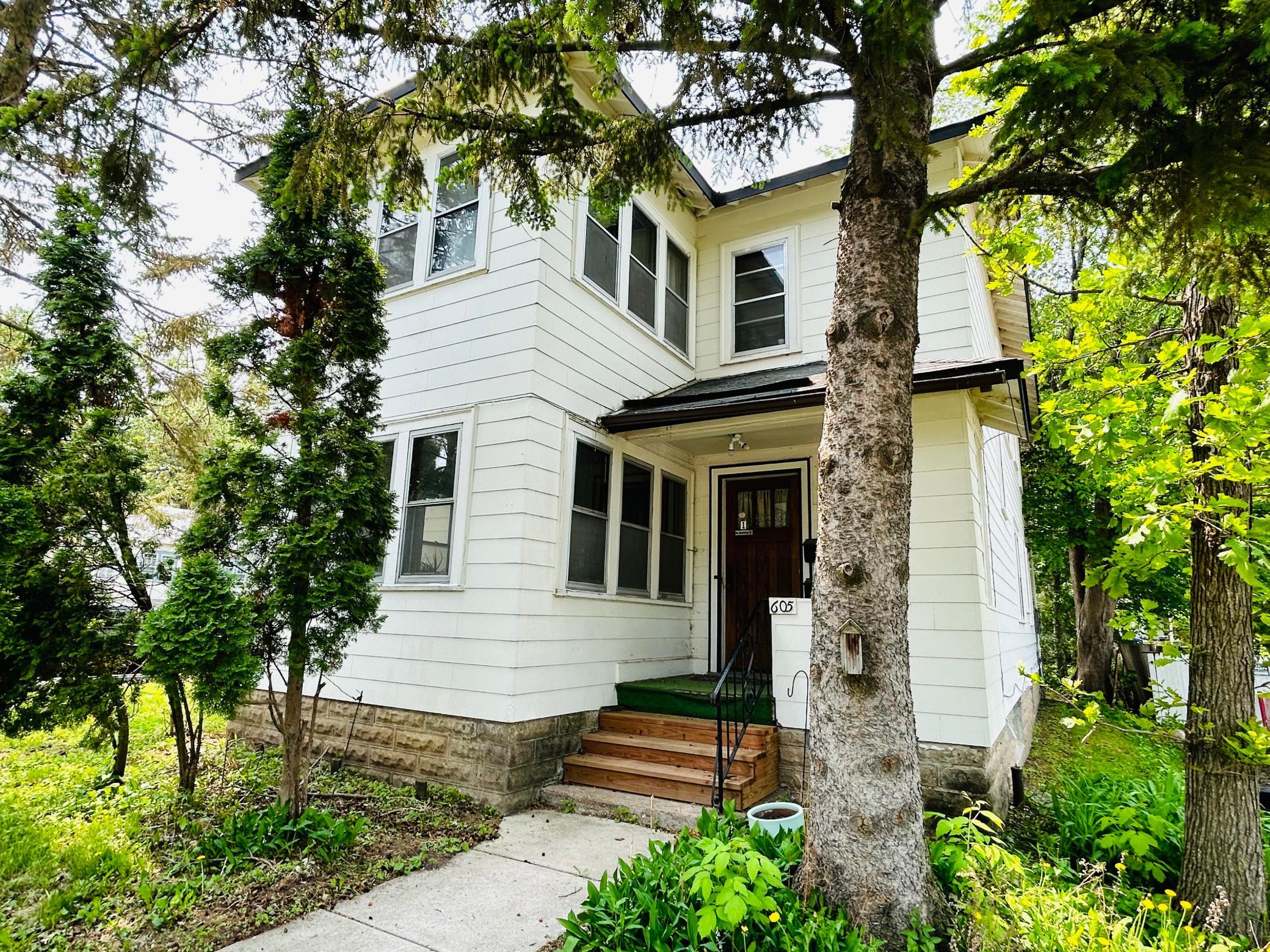 View of Residential Income at 605 Ohio Street, Saint Paul MN 55107, Saint Paul - Mike Wilen | Minnesota Team Real Estate