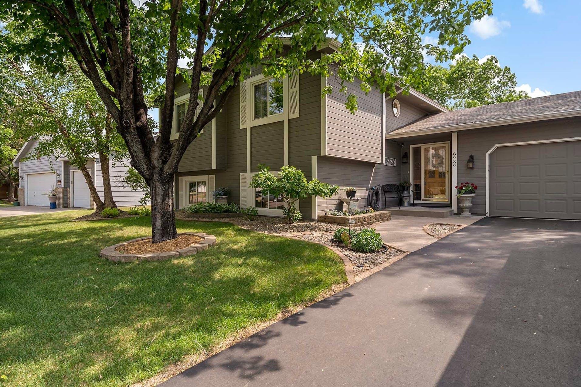 View of Residential at 8939 Woodhall Circle, Brooklyn Park MN 55443, Brooklyn Park - Mike Wilen | Minnesota Team Real Estate