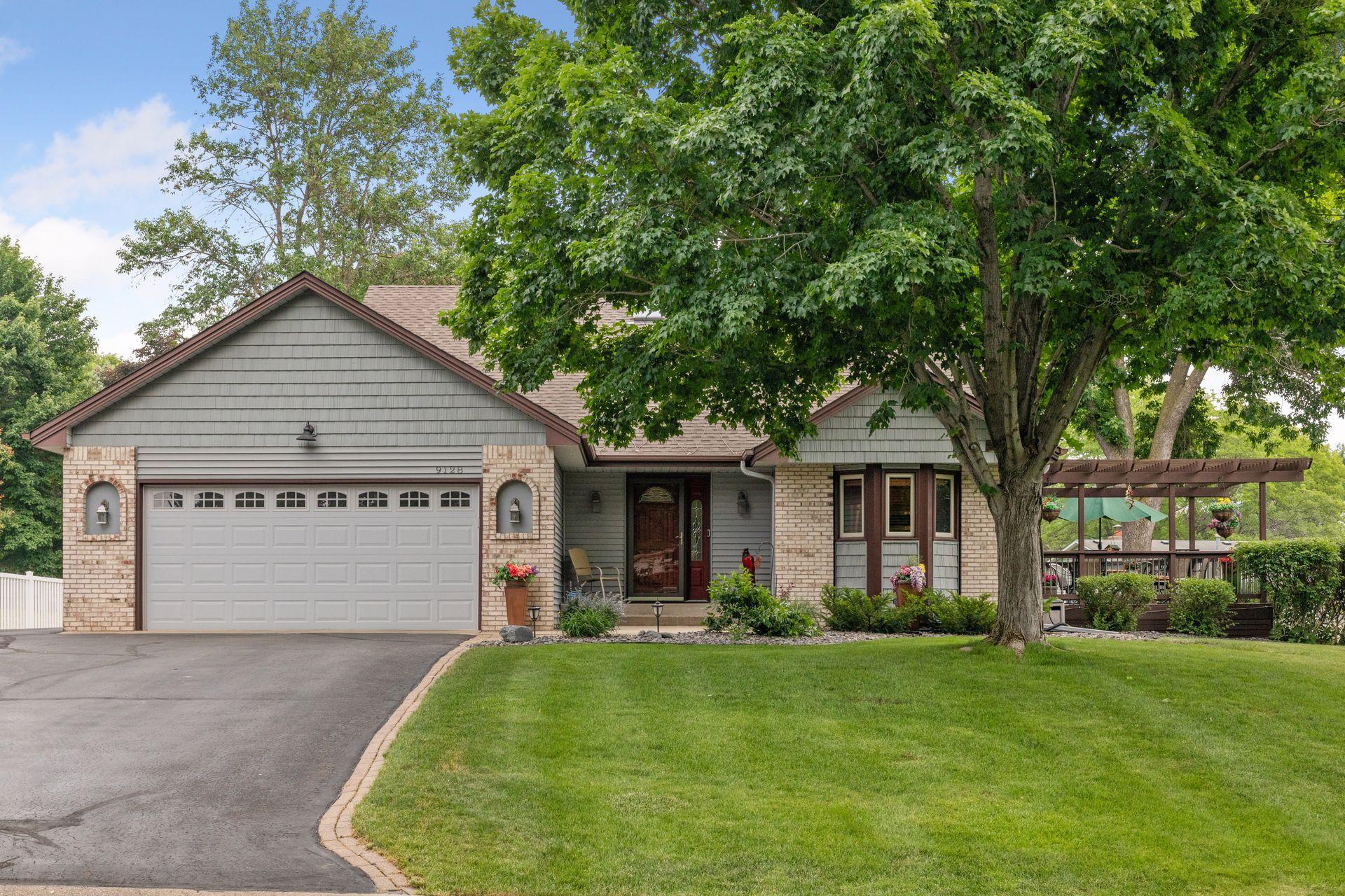 View of Residential at 9128 Kingsview Lane, Maple Grove MN 55369, Maple Grove - Mike Wilen | Minnesota Team Real Estate