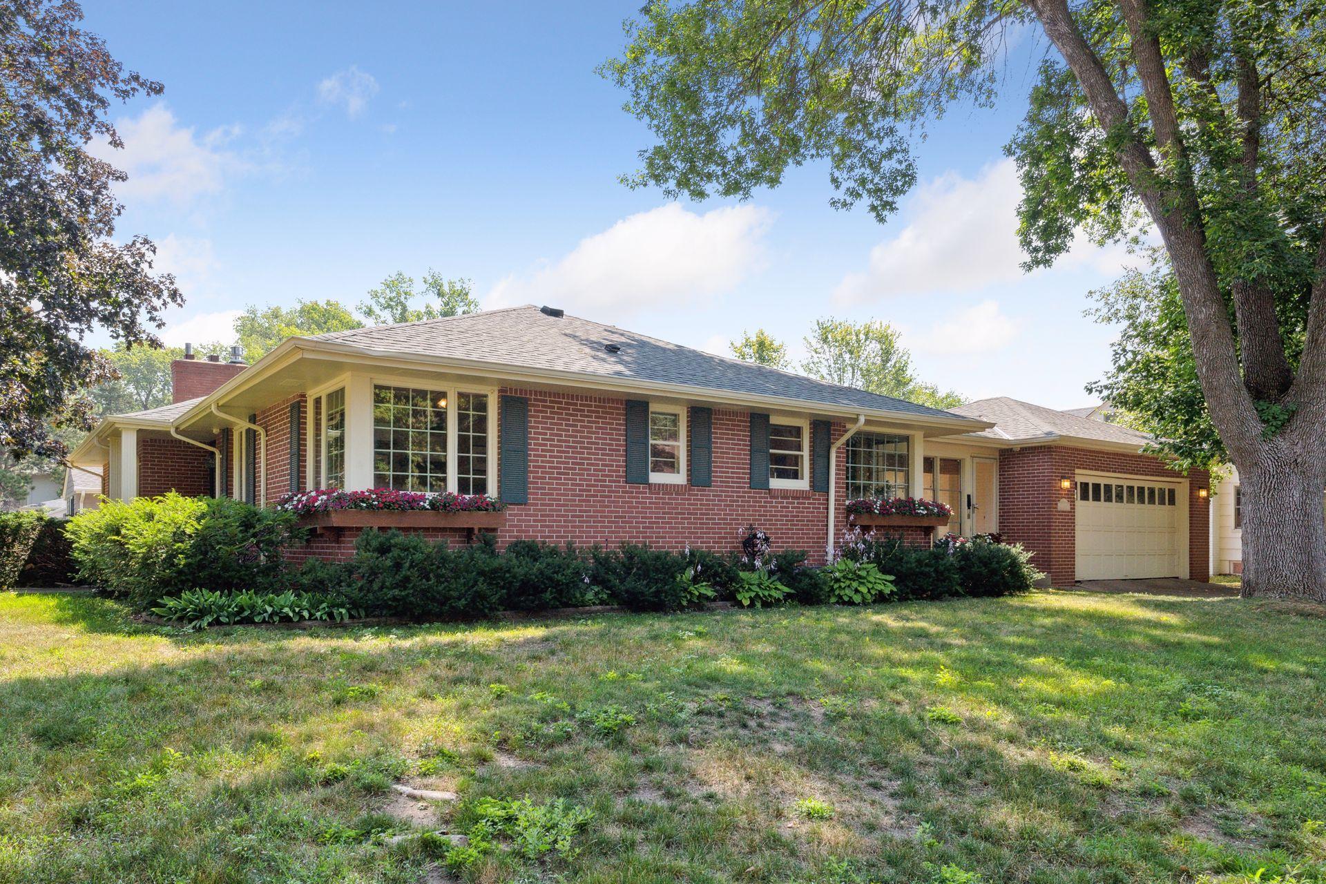 View of Residential at 4801 Townes Road, Edina MN 55424, Edina - Mike Wilen | Minnesota Team Real Estate