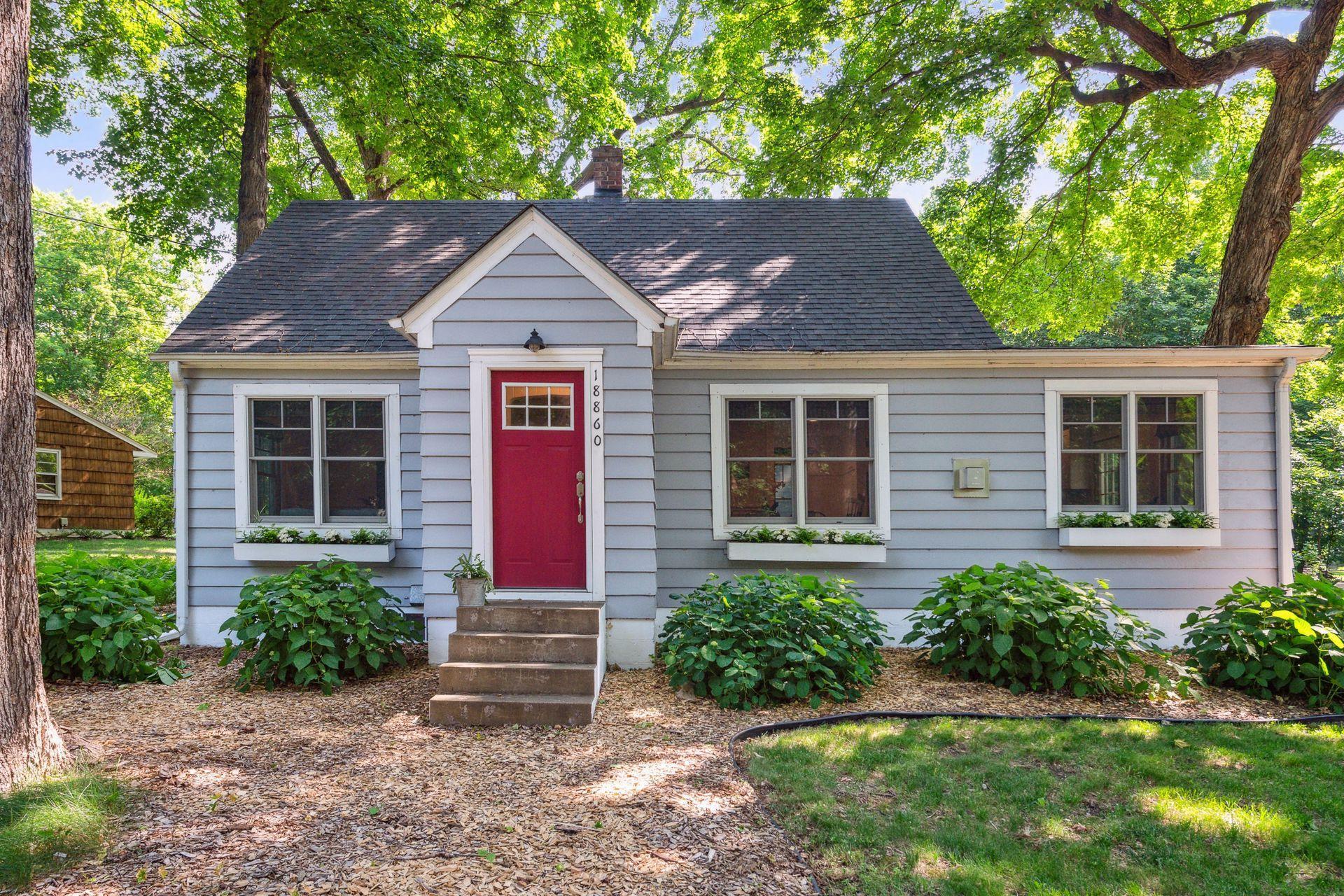 View of Residential at 18860 Park Avenue, Wayzata MN 55391, Wayzata - Mike Wilen | Minnesota Team Real Estate
