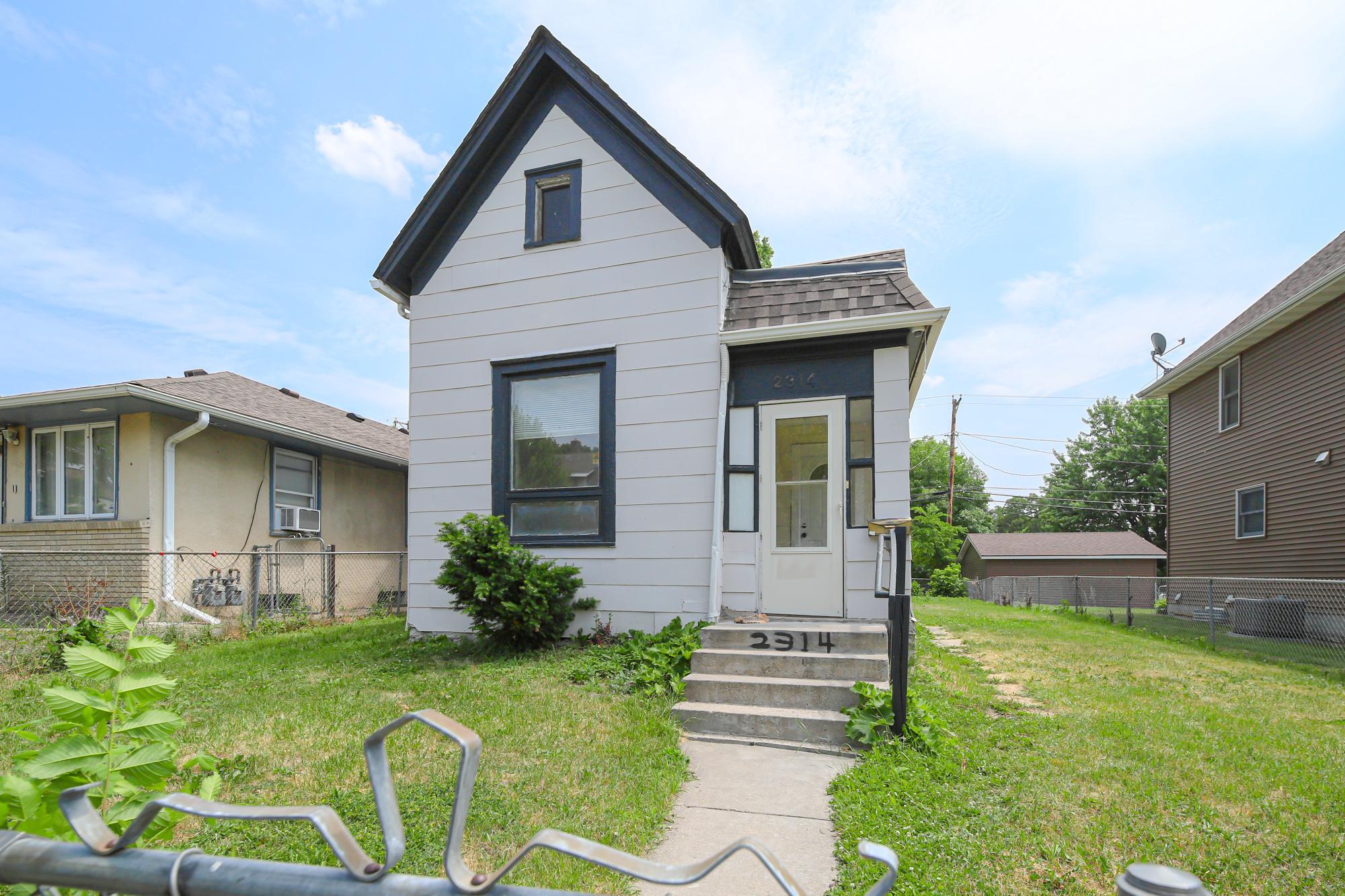 View of Residential at 2314 Queen Avenue, Minneapolis MN 55411, Minneapolis - Mike Wilen | Minnesota Team Real Estate