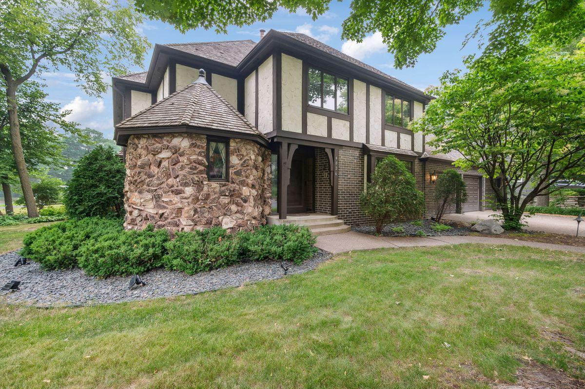 View of Residential at 6026 Timberglade Circle, Bloomington MN 55438, Bloomington - Mike Wilen | Minnesota Team Real Estate