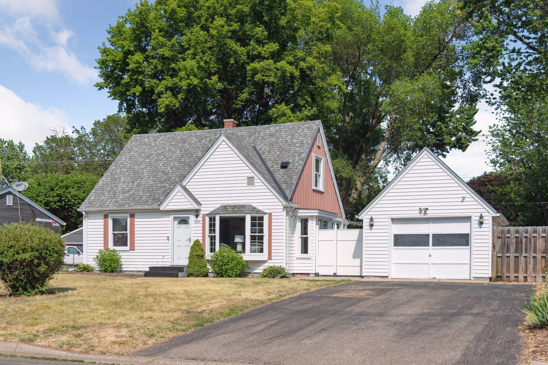 View of Residential at 8109 Stevens Avenue, Bloomington MN 55420, Bloomington - Mike Wilen | Minnesota Team Real Estate