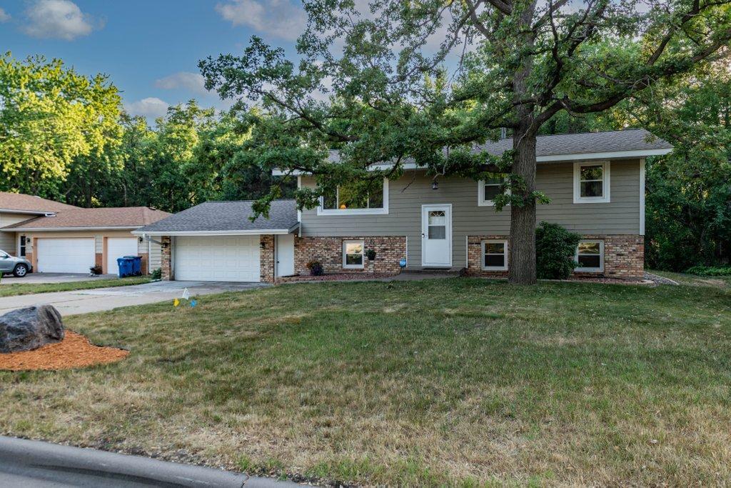 View of Residential at 8022 Greenwood Drive, Mounds View MN 55112, Mounds View - Mike Wilen | Minnesota Team Real Estate