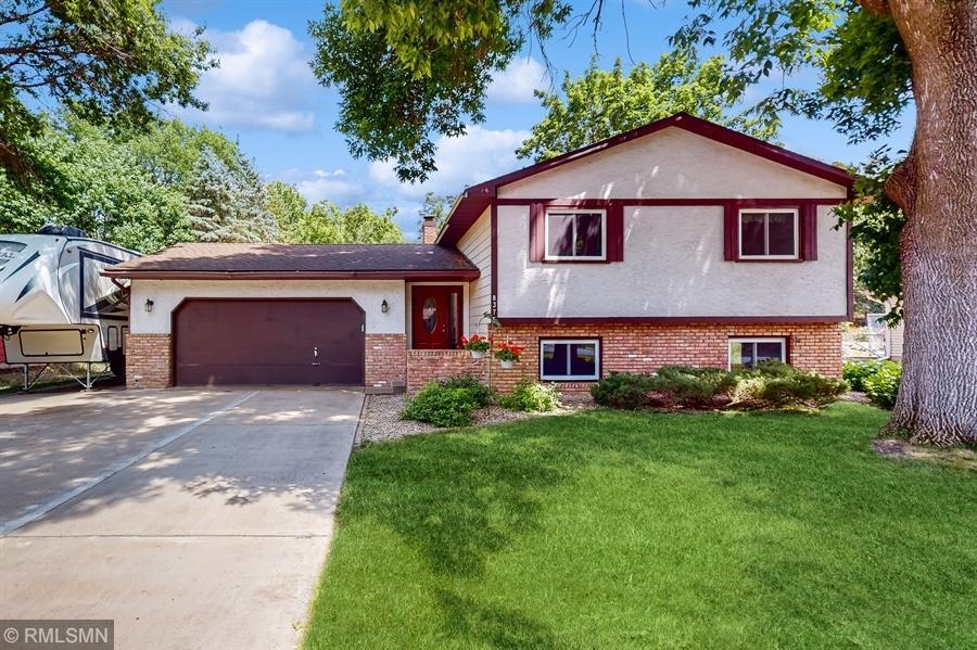 View of Residential at 8375 Greenwood Drive, Mounds View MN 55112, Mounds View - Mike Wilen | Minnesota Team Real Estate