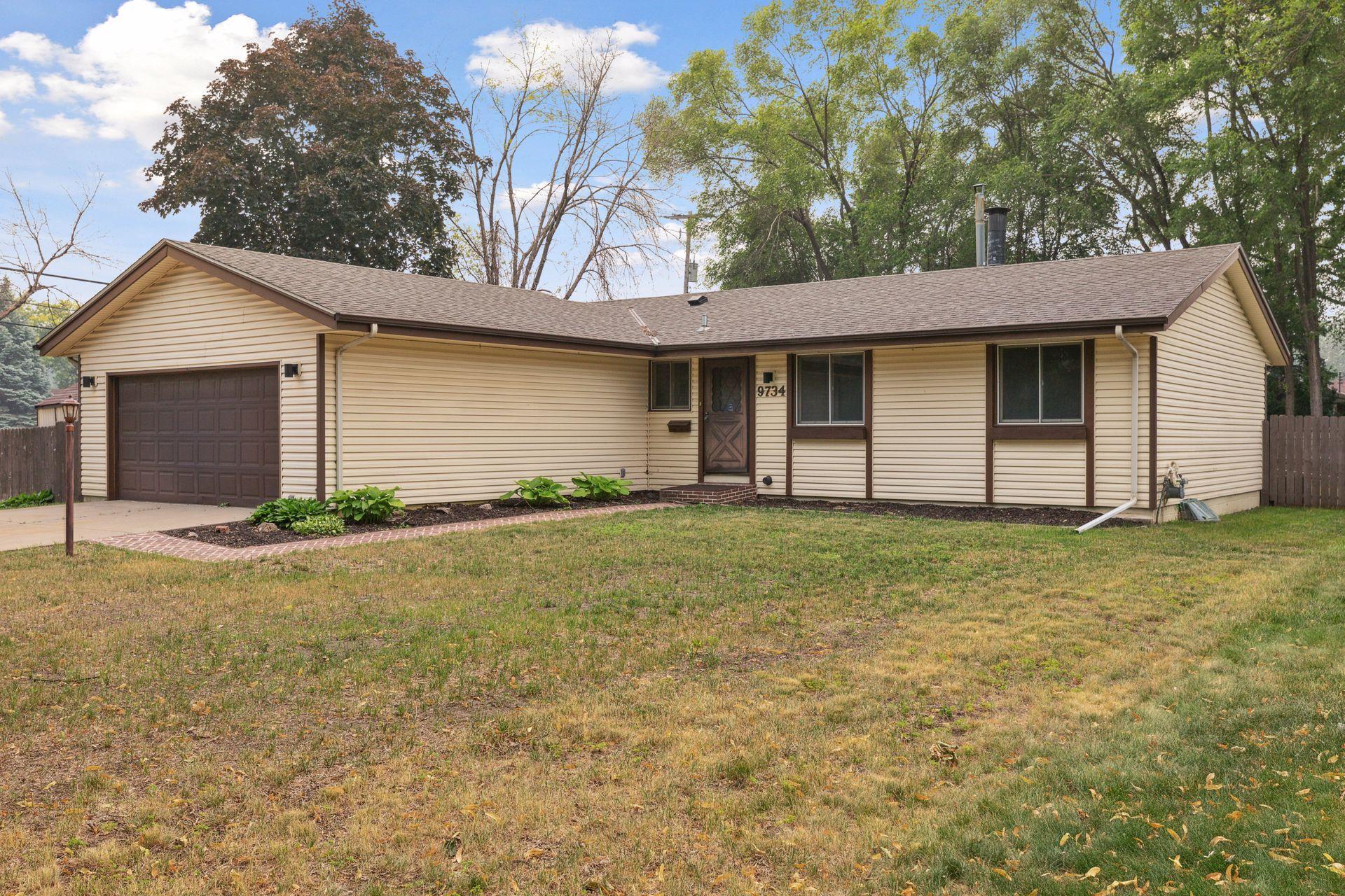 View of Residential at 9734 Oakland Avenue, Bloomington MN 55420, Bloomington - Mike Wilen | Minnesota Team Real Estate
