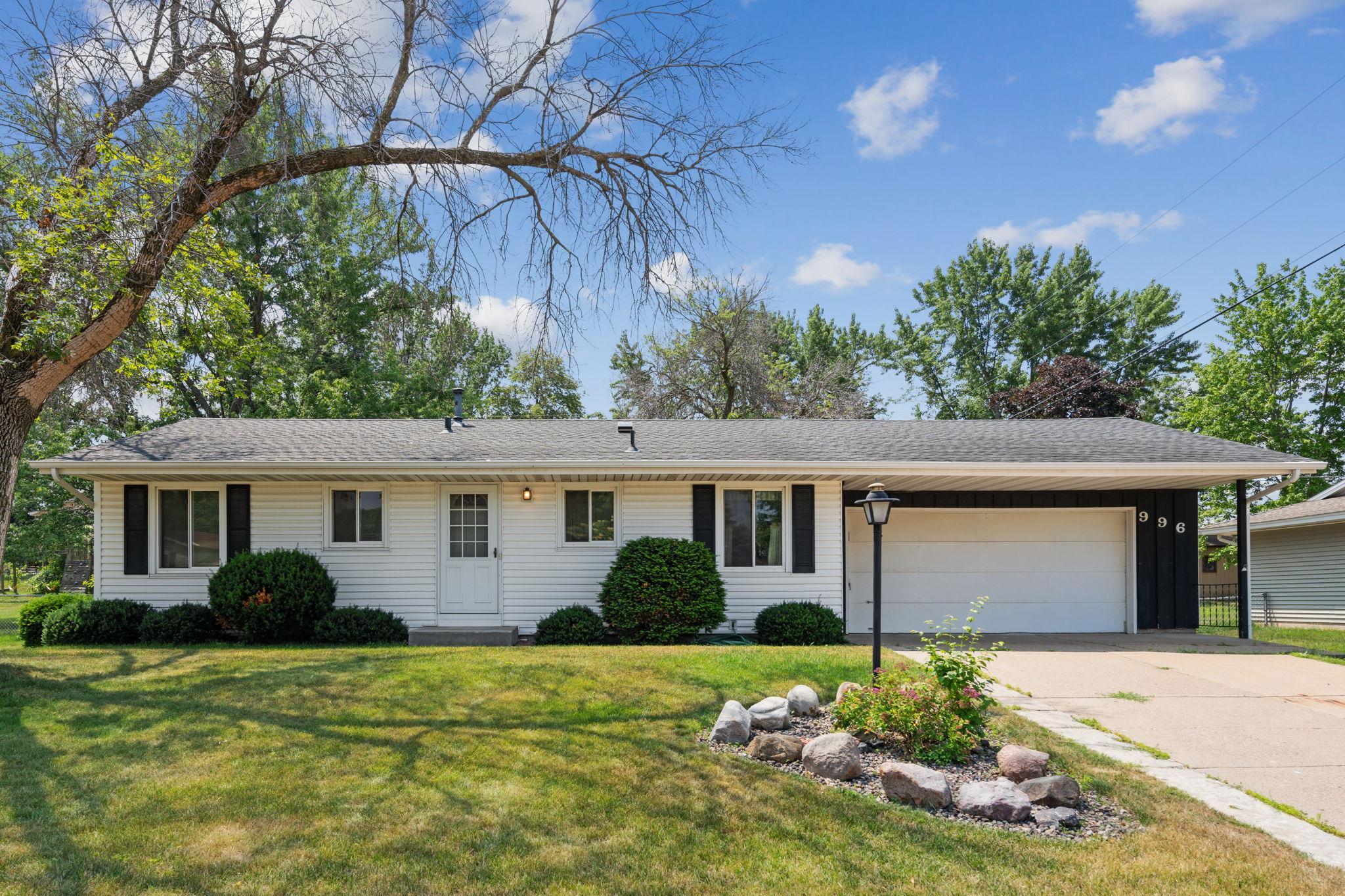 View of Residential at 996 Whitney Drive, Apple Valley MN 55124, Apple Valley - Mike Wilen | Minnesota Team Real Estate