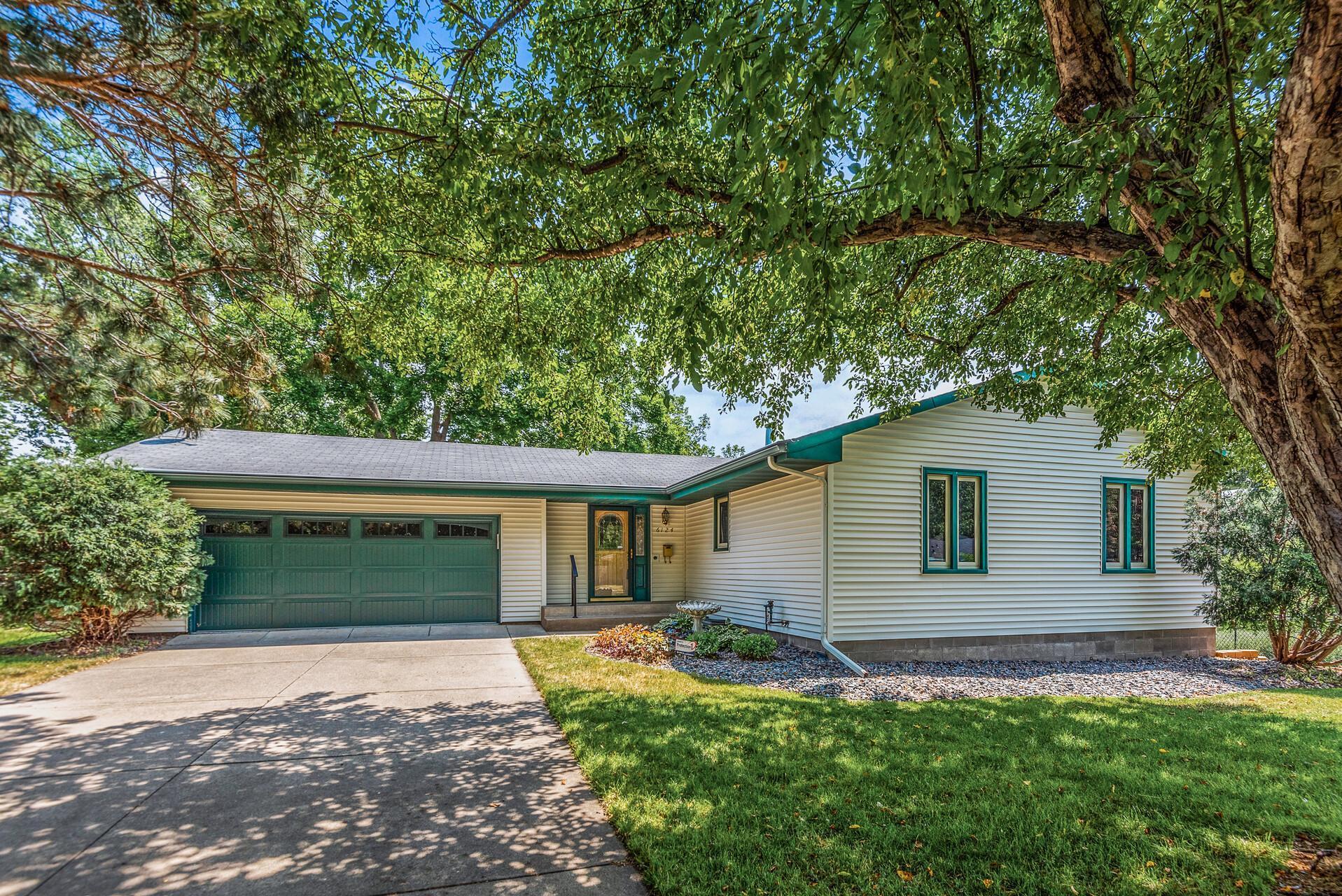 View of Residential at 6124 Perry Avenue, Brooklyn Center MN 55429, Brooklyn Center - Mike Wilen | Minnesota Team Real Estate