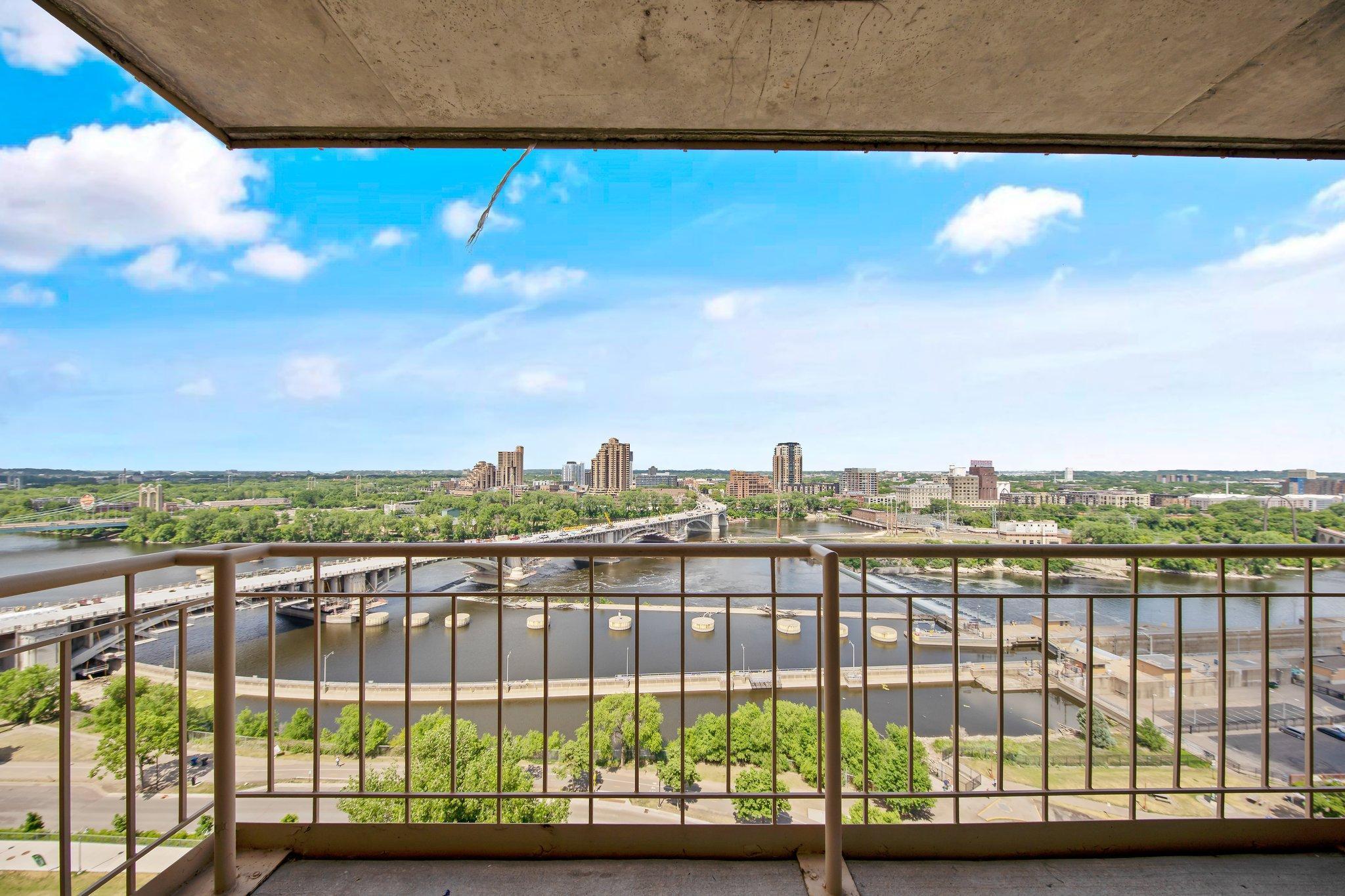 View of Residential at 401 1st Street #1607, Minneapolis MN 55401, Minneapolis - Mike Wilen | Minnesota Team Real Estate