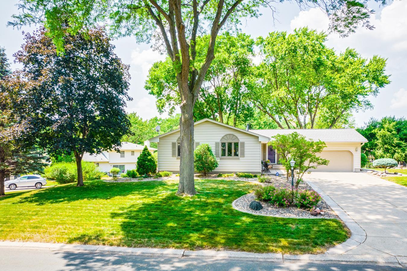 View of Residential at 9936 Kell Avenue, Bloomington MN 55437, Bloomington - Mike Wilen | Minnesota Team Real Estate