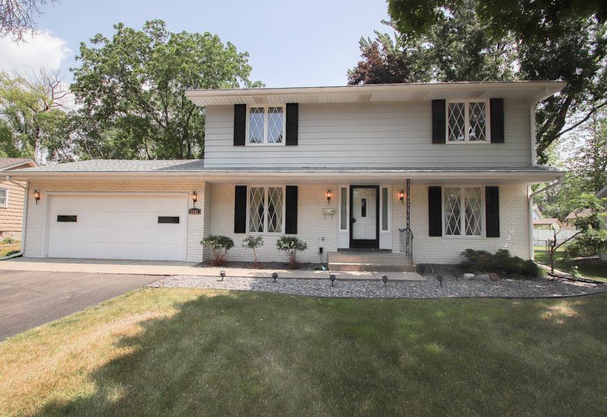 View of Residential at 3948 Xylon Avenue, New Hope MN 55427, New Hope - Mike Wilen | Minnesota Team Real Estate
