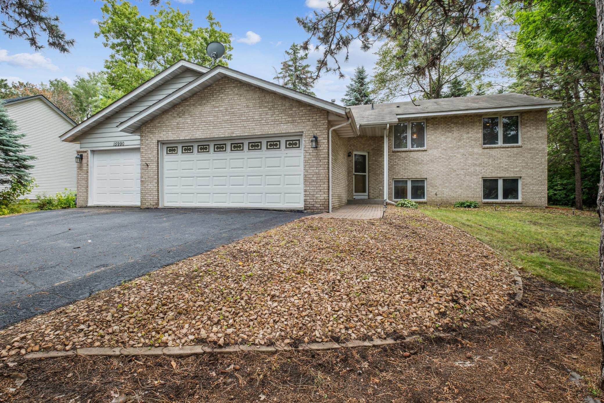 View of Residential at 15990 Garden View Drive, Apple Valley MN 55124, Apple Valley - Mike Wilen | Minnesota Team Real Estate