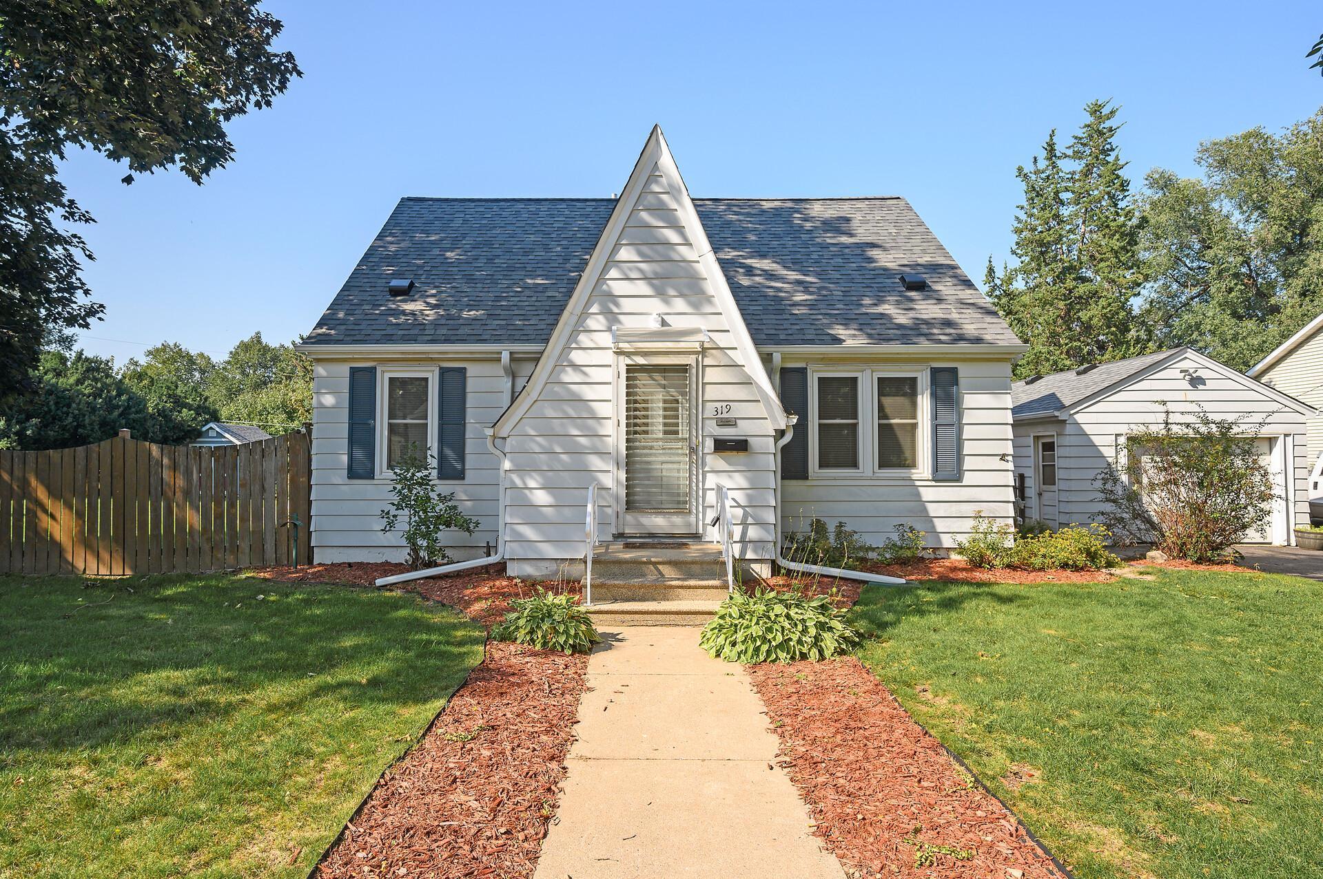 View of Residential at 319 Annapolis Street, West Saint Paul MN 55118, West Saint Paul - Mike Wilen | Minnesota Team Real Estate