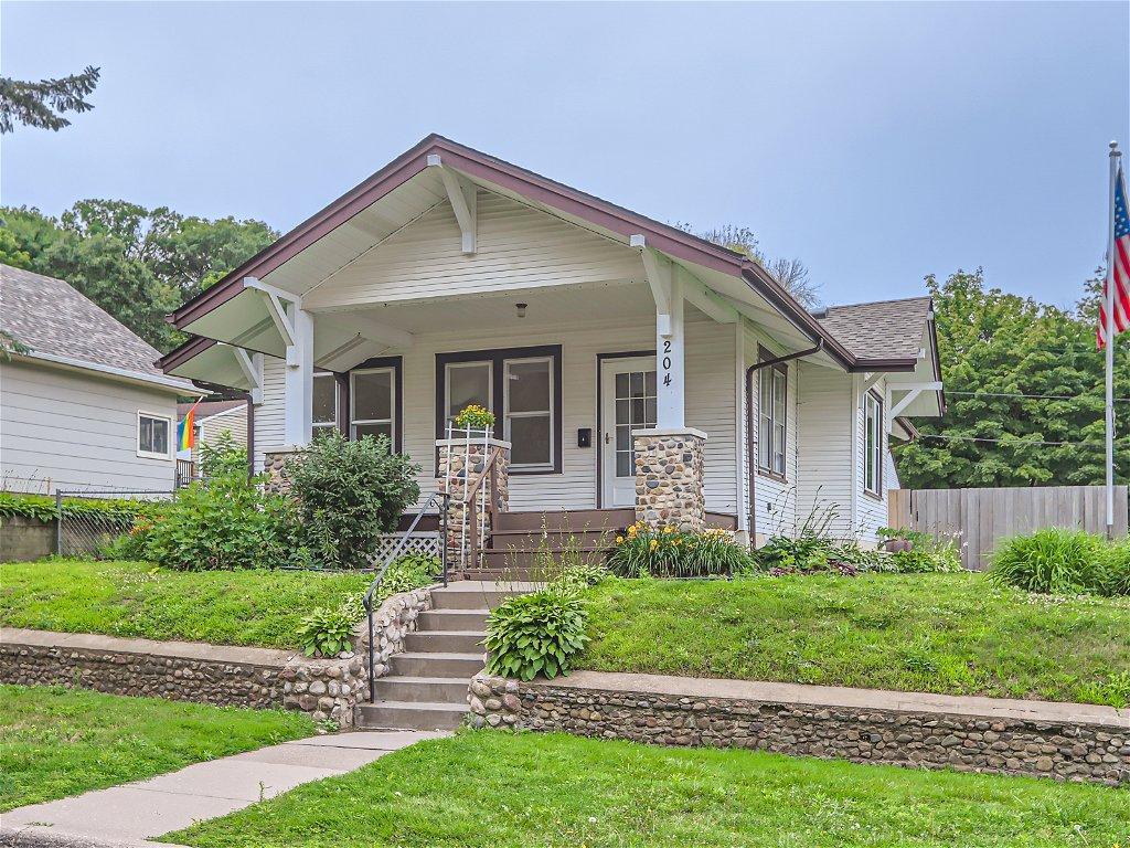 View of Residential at 204 15th Avenue, South Saint Paul MN 55075, South Saint Paul - Mike Wilen | Minnesota Team Real Estate