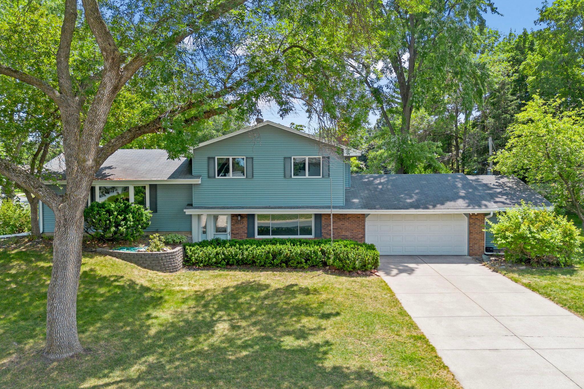 View of Residential at 2629 London Court, Burnsville MN 55337, Burnsville - Mike Wilen | Minnesota Team Real Estate