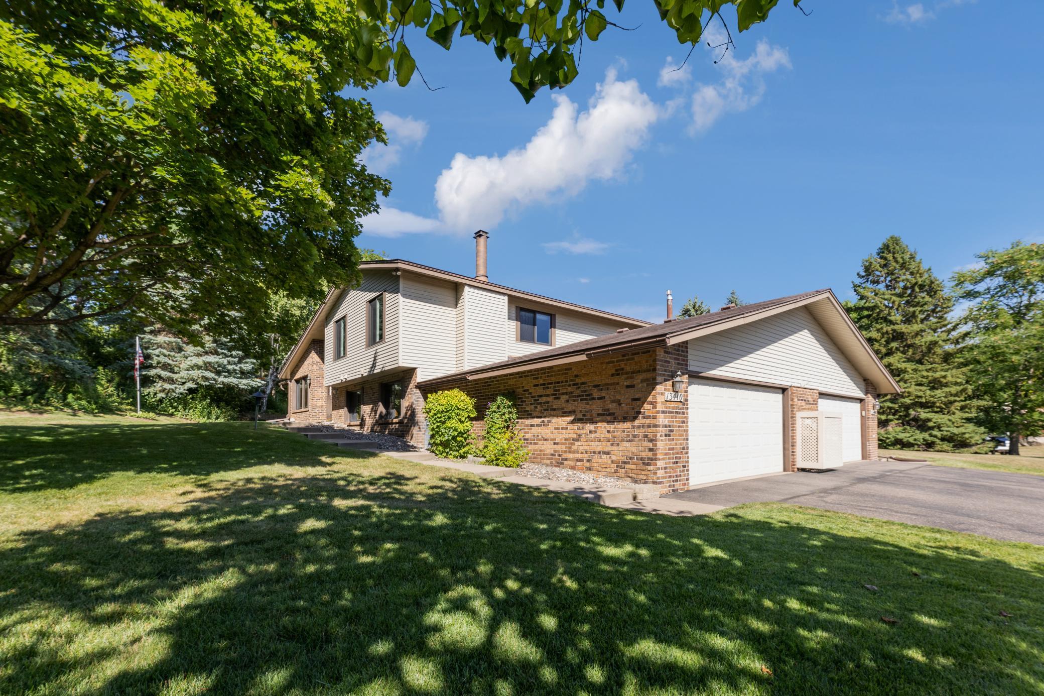 View of Residential at 13410 Pepperwood Circle, Minnetonka MN 55305, Minnetonka - Mike Wilen | Minnesota Team Real Estate