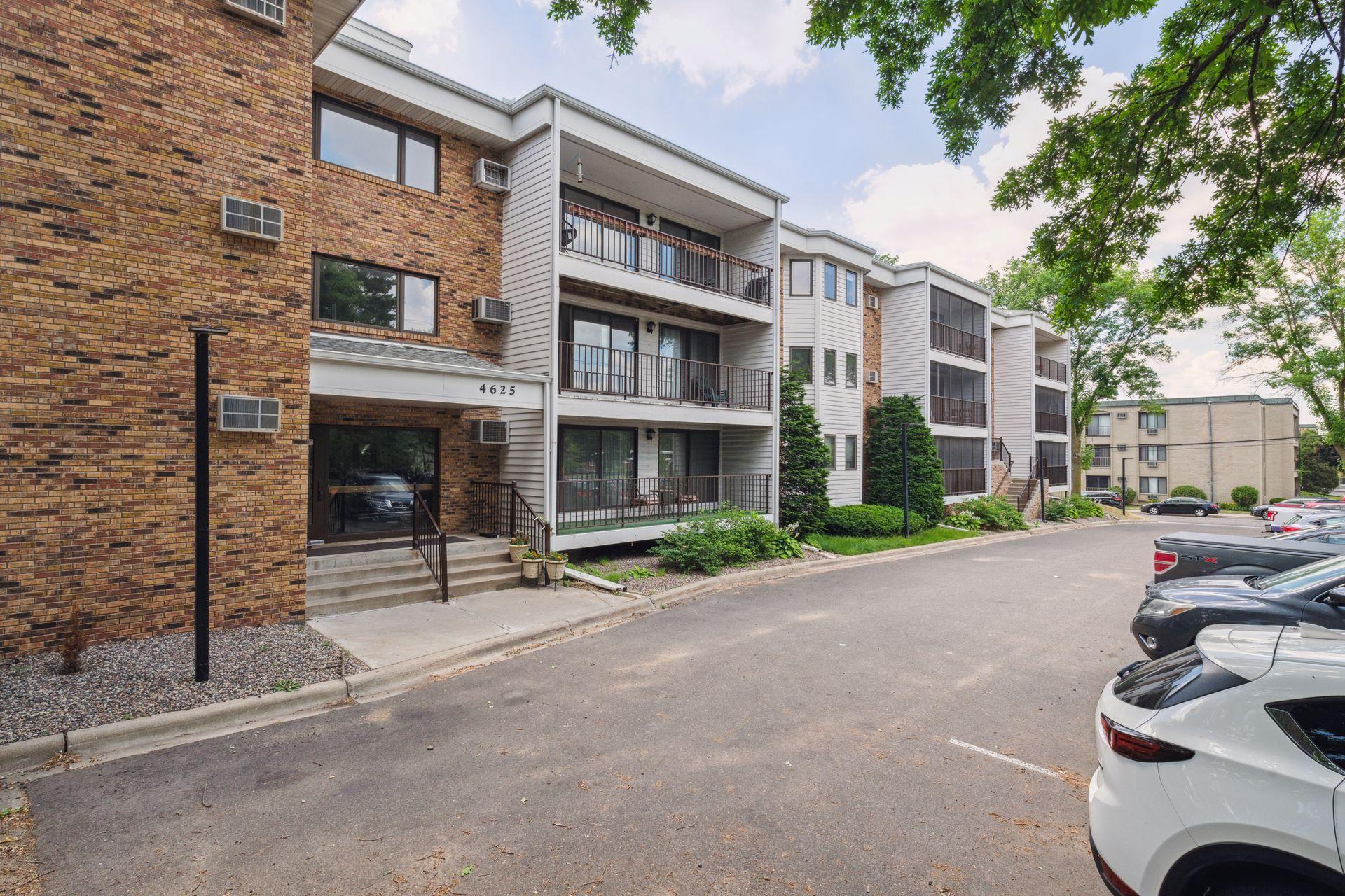 View of Residential at 4625 Minnetonka Boulevard #305, Saint Louis Park MN 55416, Saint Louis Park - Mike Wilen | Minnesota Team Real Estate