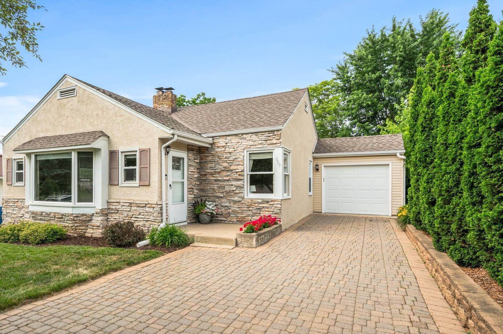 View of Residential at 659 3rd Avenue, Mendota Heights MN 55118, Mendota Heights - Mike Wilen | Minnesota Team Real Estate