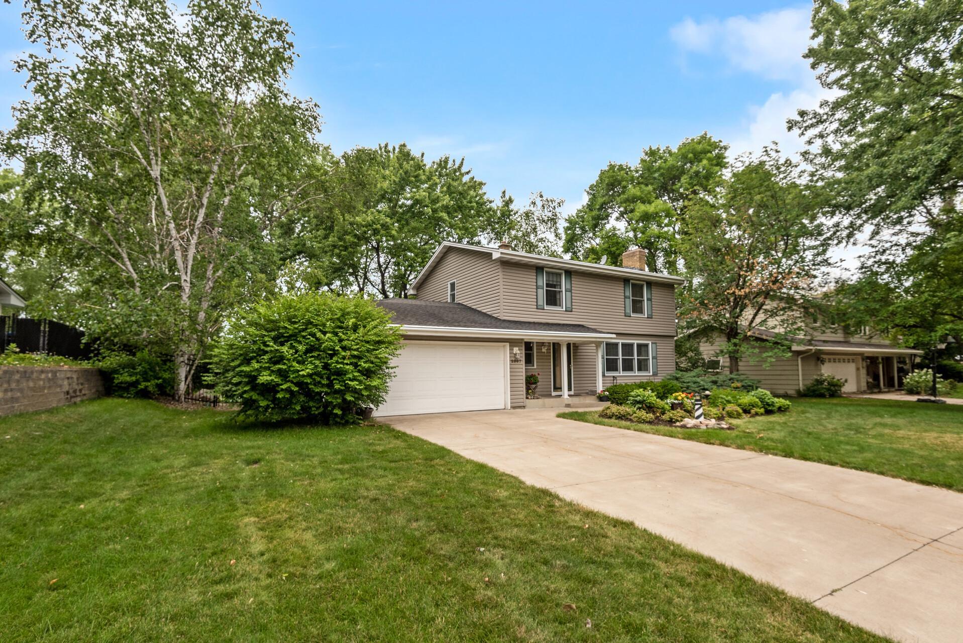 View of Residential at 2507 Cohansey Street, Roseville MN 55113, Roseville - Mike Wilen | Minnesota Team Real Estate