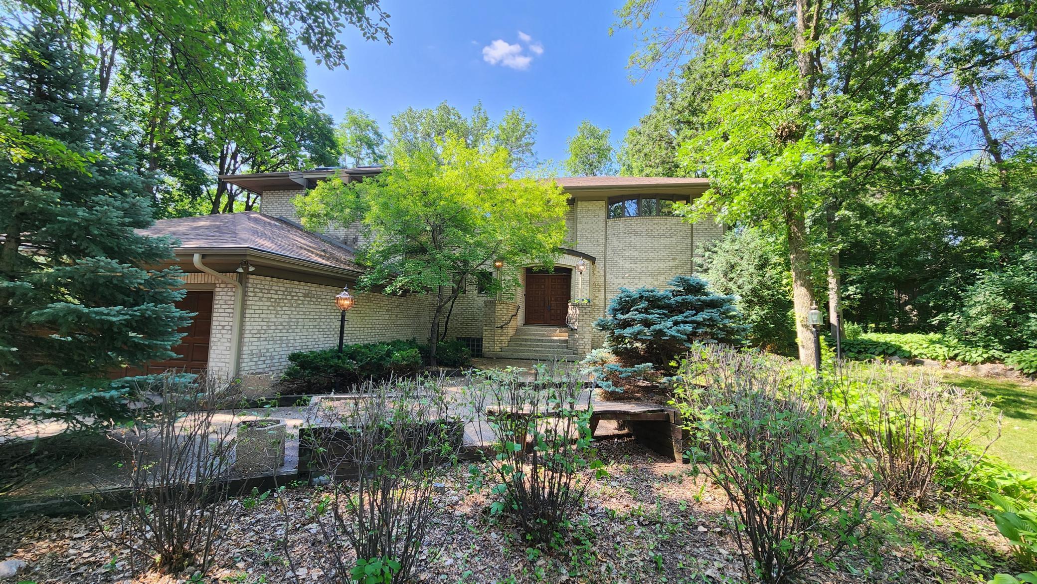 View of Residential at 9705 Oak Ridge Trail, Minnetonka MN 55305, Minnetonka - Mike Wilen | Minnesota Team Real Estate